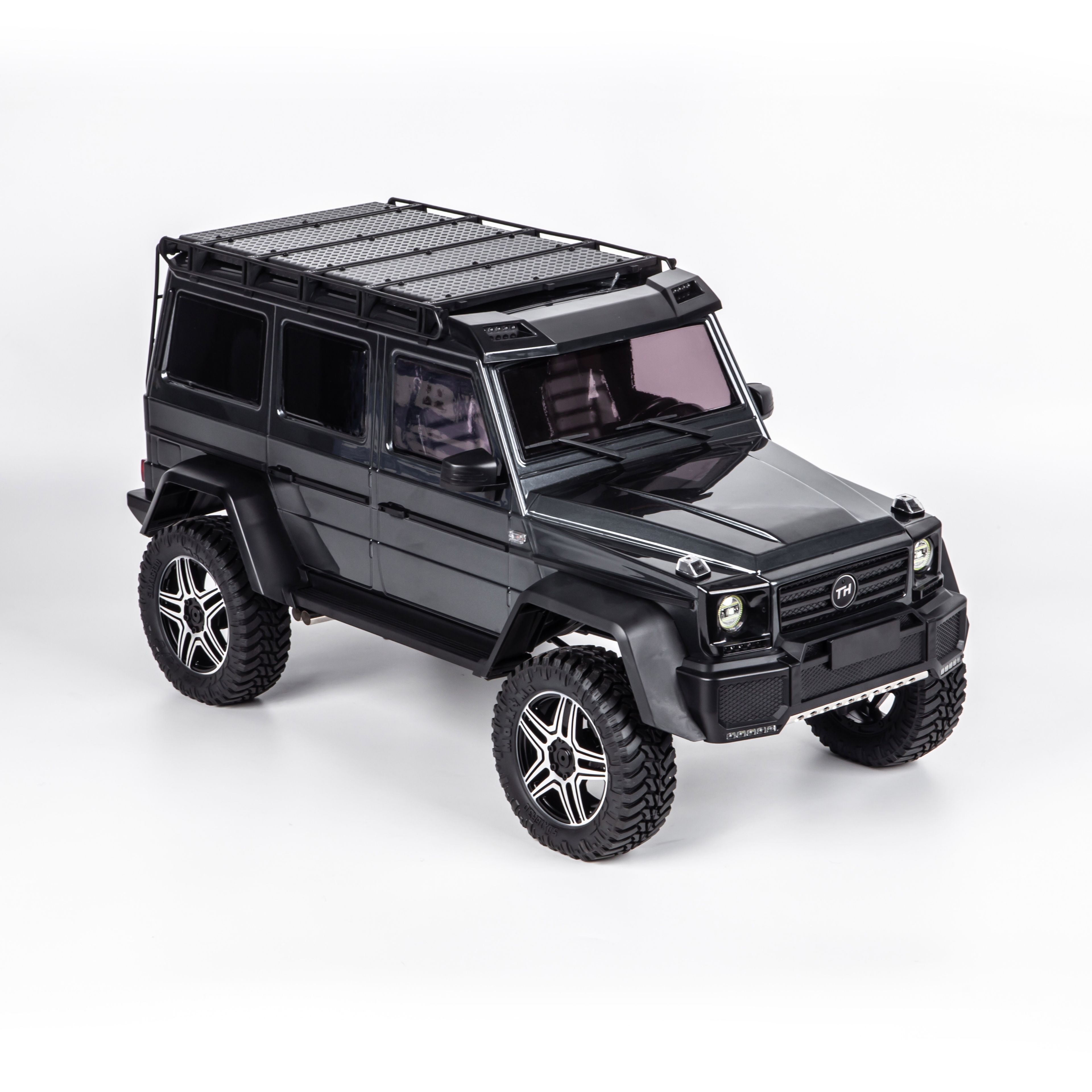 KM Traction Hobby 1/8 BG550 4x4  Mercedes Benz G500 Rc Crawler