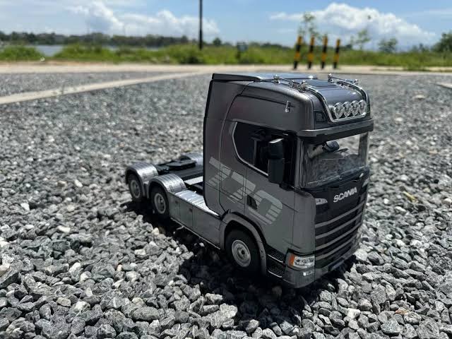 Huina Scania 770S RC Truck 1/18 RTR