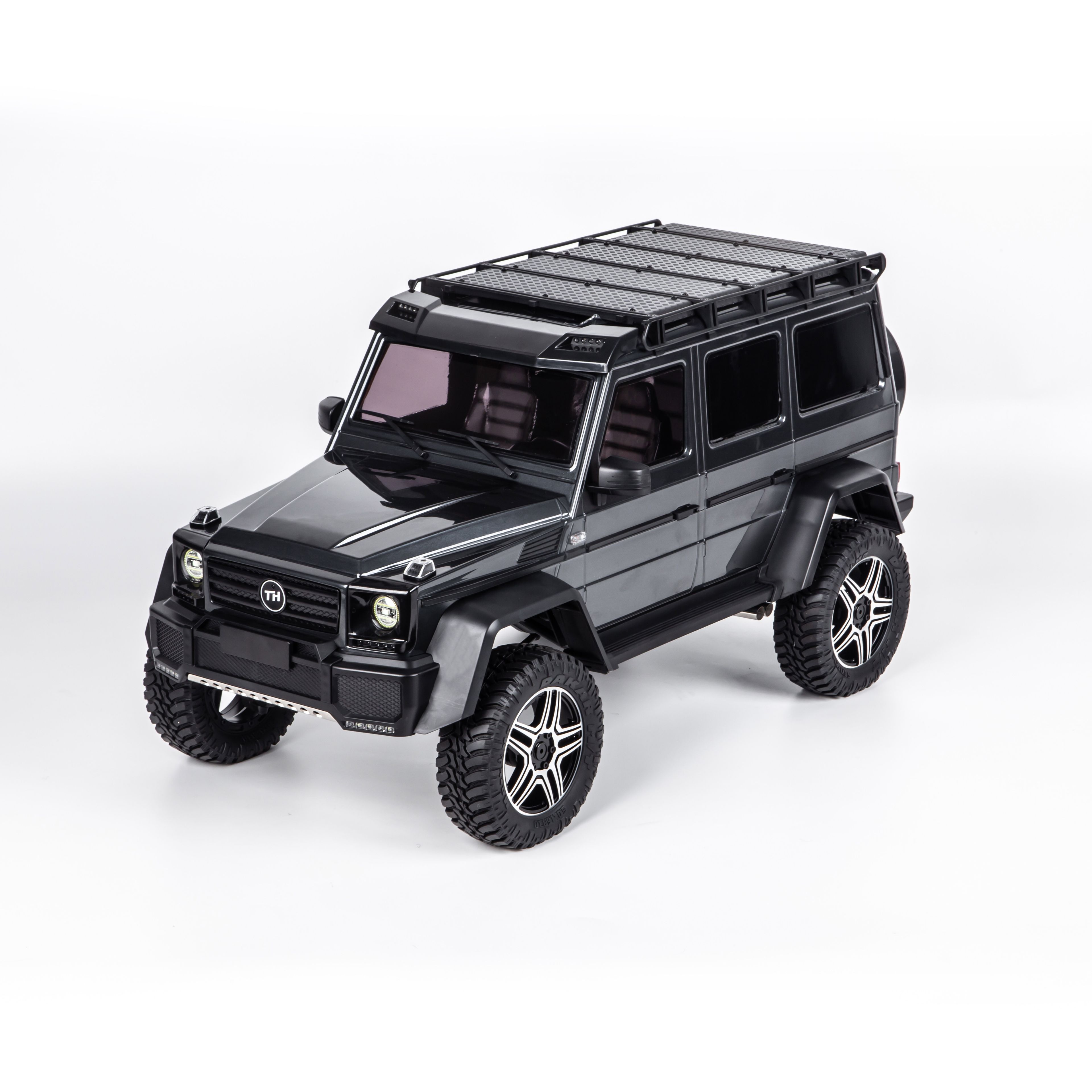 KM Traction Hobby 1/8 BG550 4x4  Mercedes Benz G500 Rc Crawler