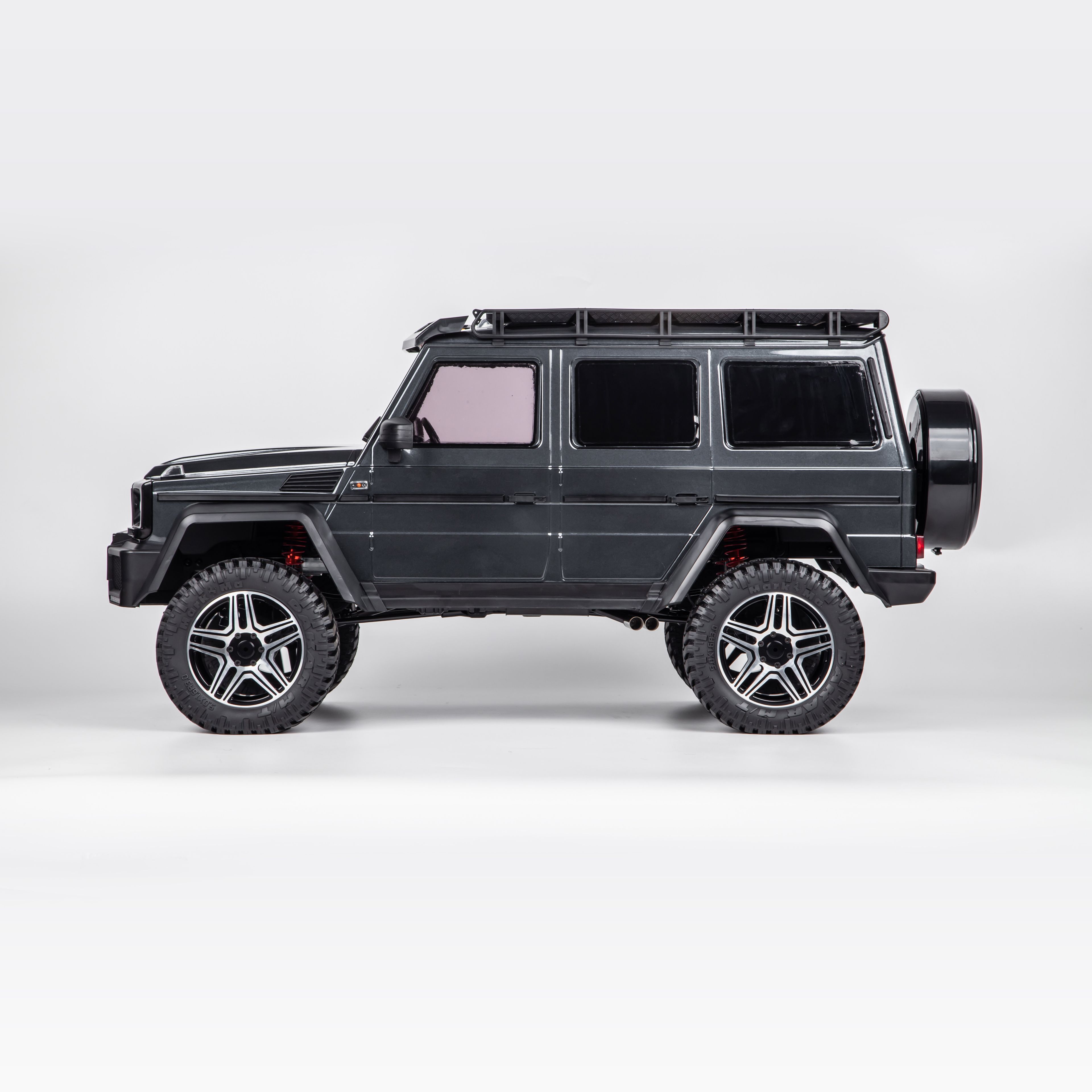 KM Traction Hobby 1/8 BG550 4x4  Mercedes Benz G500 Rc Crawler