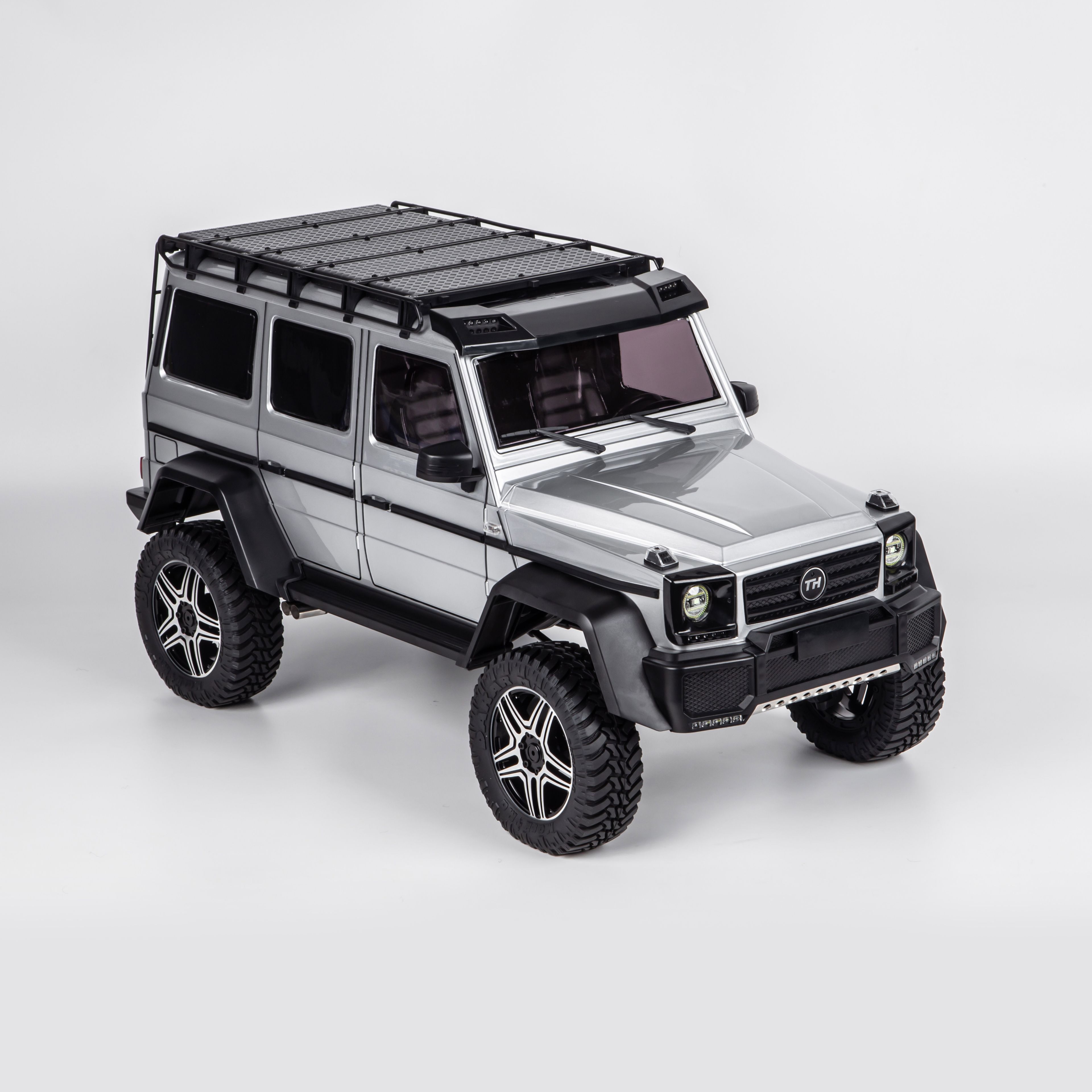 KM Traction Hobby 1/8 BG550 4x4  Mercedes Benz G500 Rc Crawler
