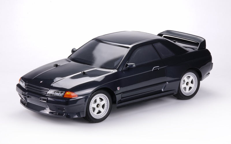 Carisma M48S 1/8 Nissan Skyline GT-R NISMO