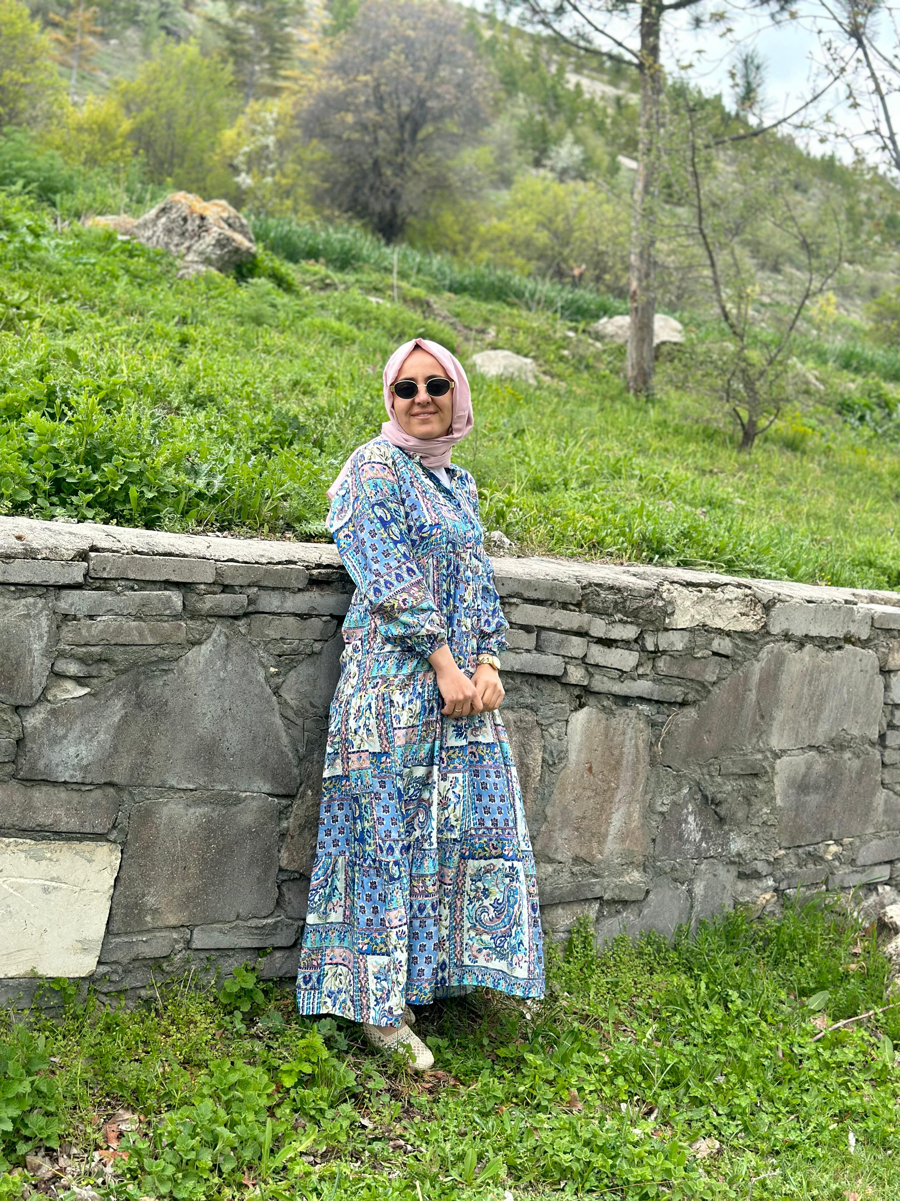 YAZLIK ELBİSE