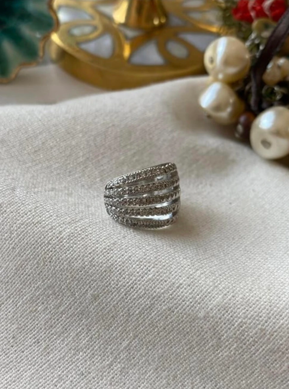 Taşlı Kaburga Model Kıkırdak Küpe