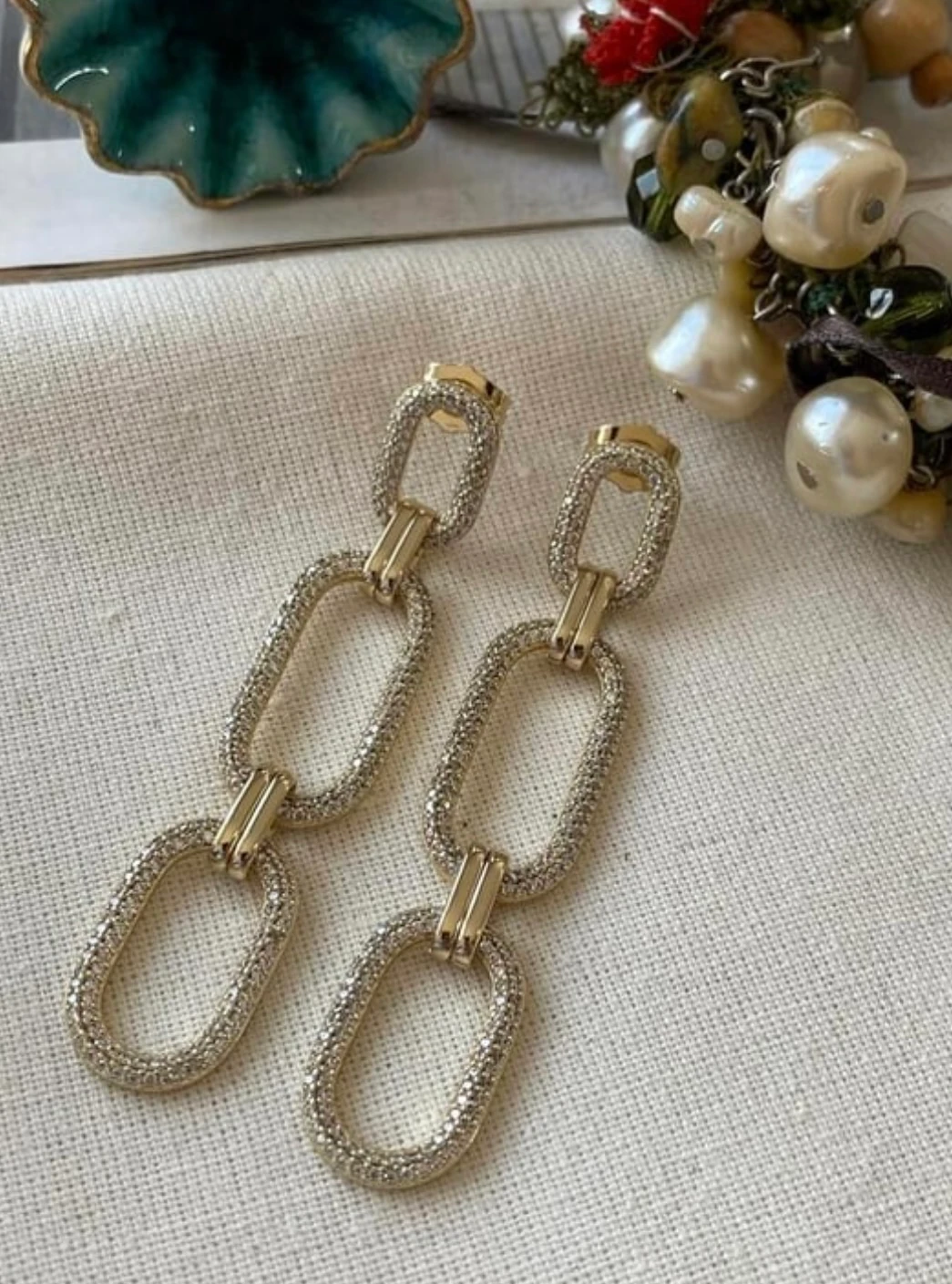 Vip 14K Taşlı Üçlü Oval Küpe