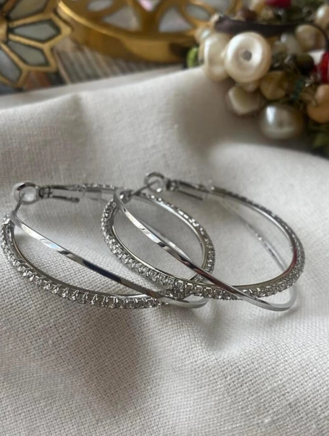 Suyolu Detaylı Çift Halka Küpe