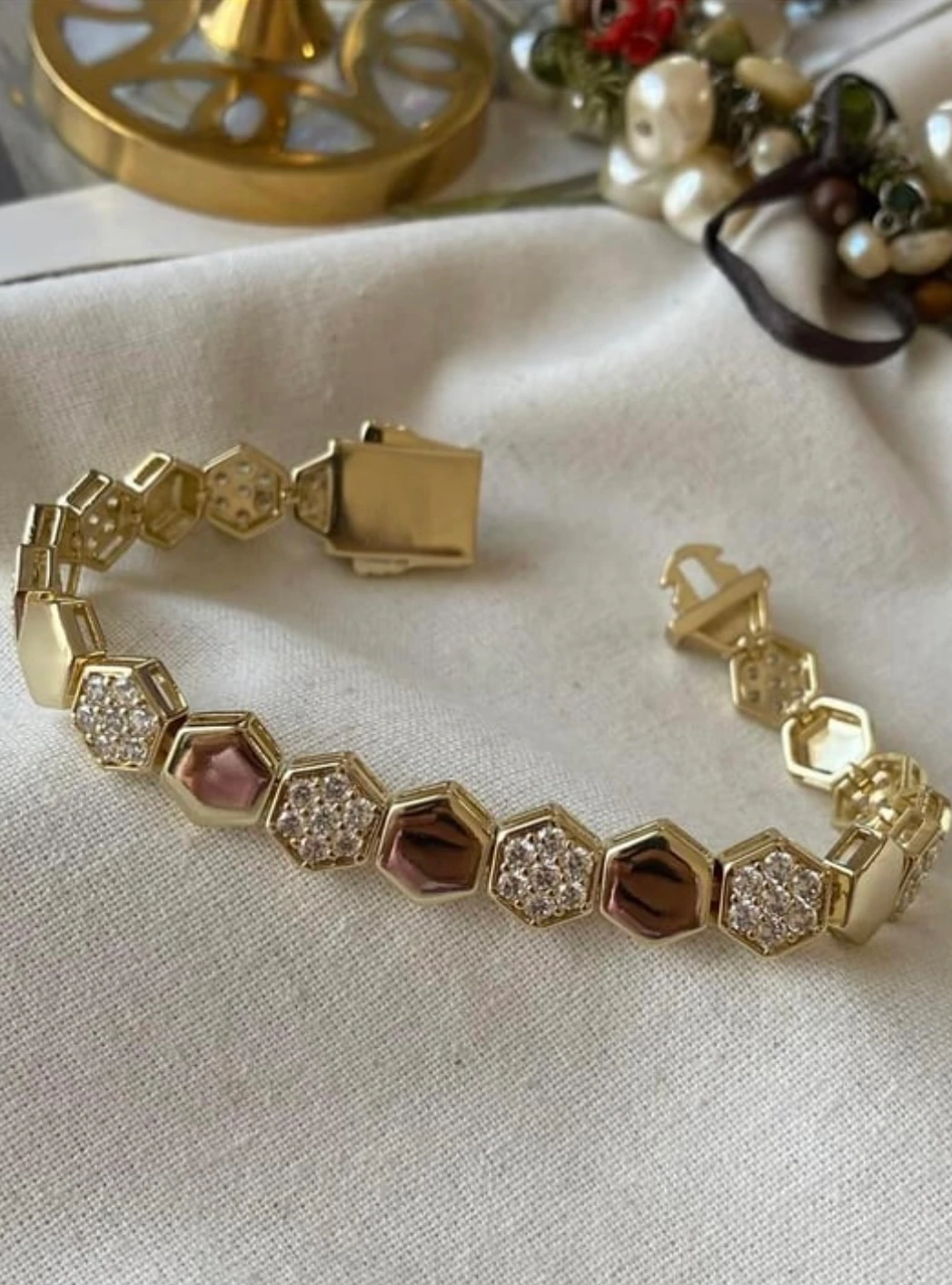 Vip 14K Taşlı Petek Model Bileklik