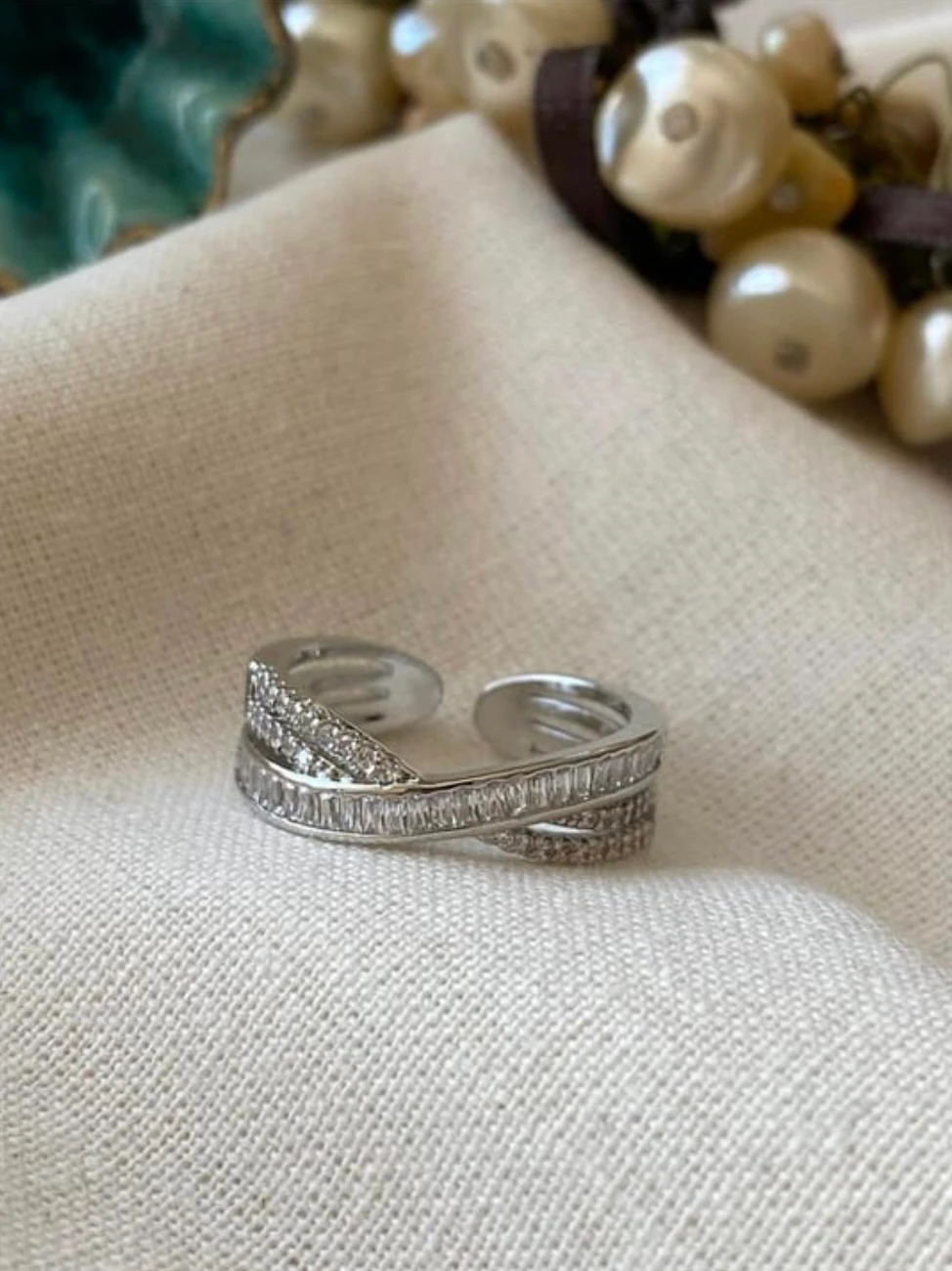 Silver Taşlı Sarmal Yüzük