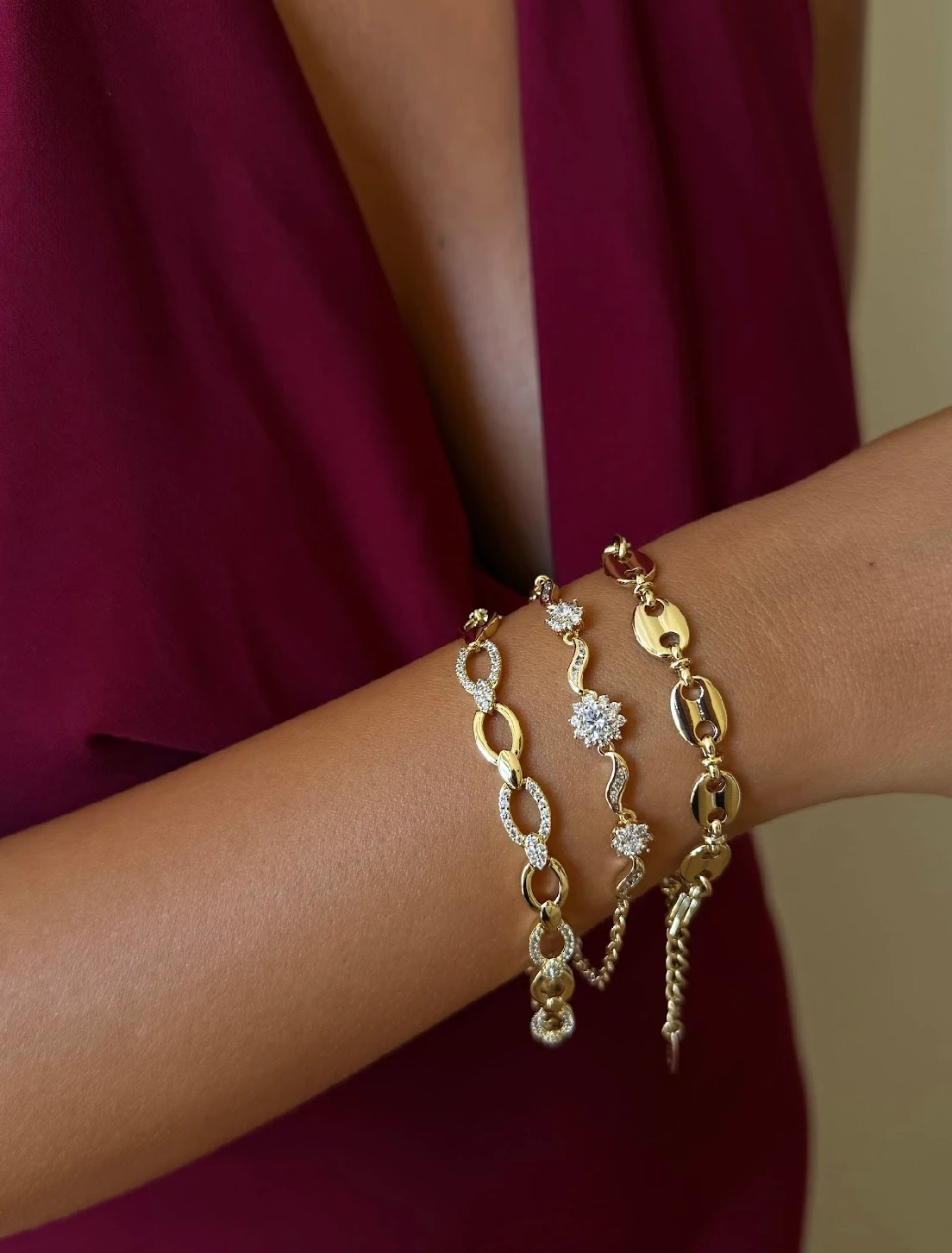 Özel Seri Zirkon Taş Detaylı Çiçek Bileklik