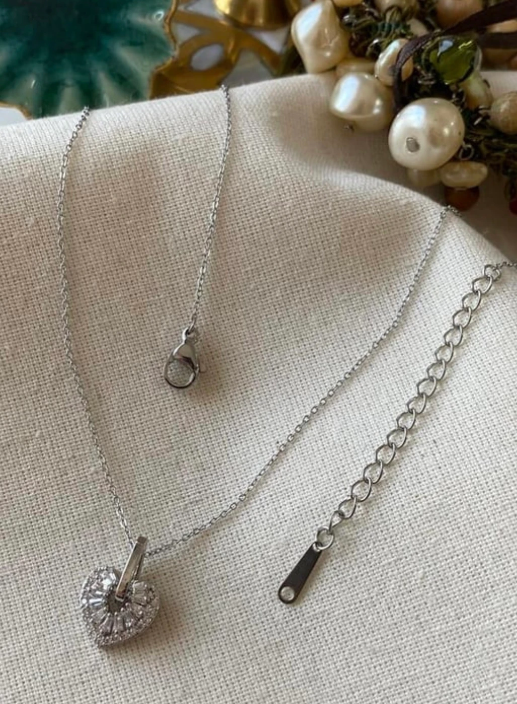 Çelik Kesme Taşlı Kalp Kolye