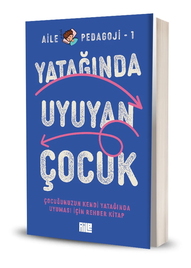 Yatağında Uyuyan Çocuk