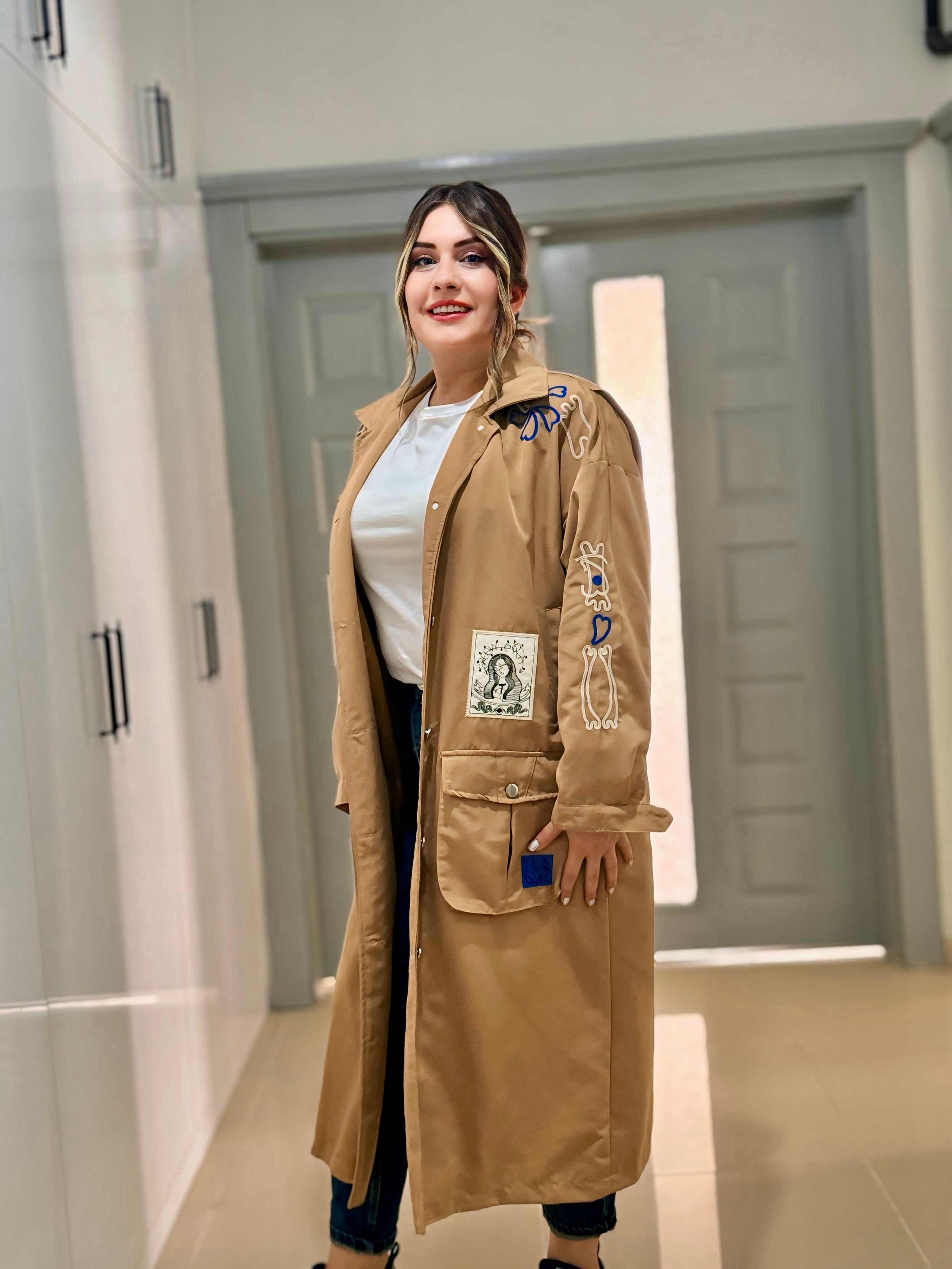 Nakışlı Tasarım Trenchkot Camel