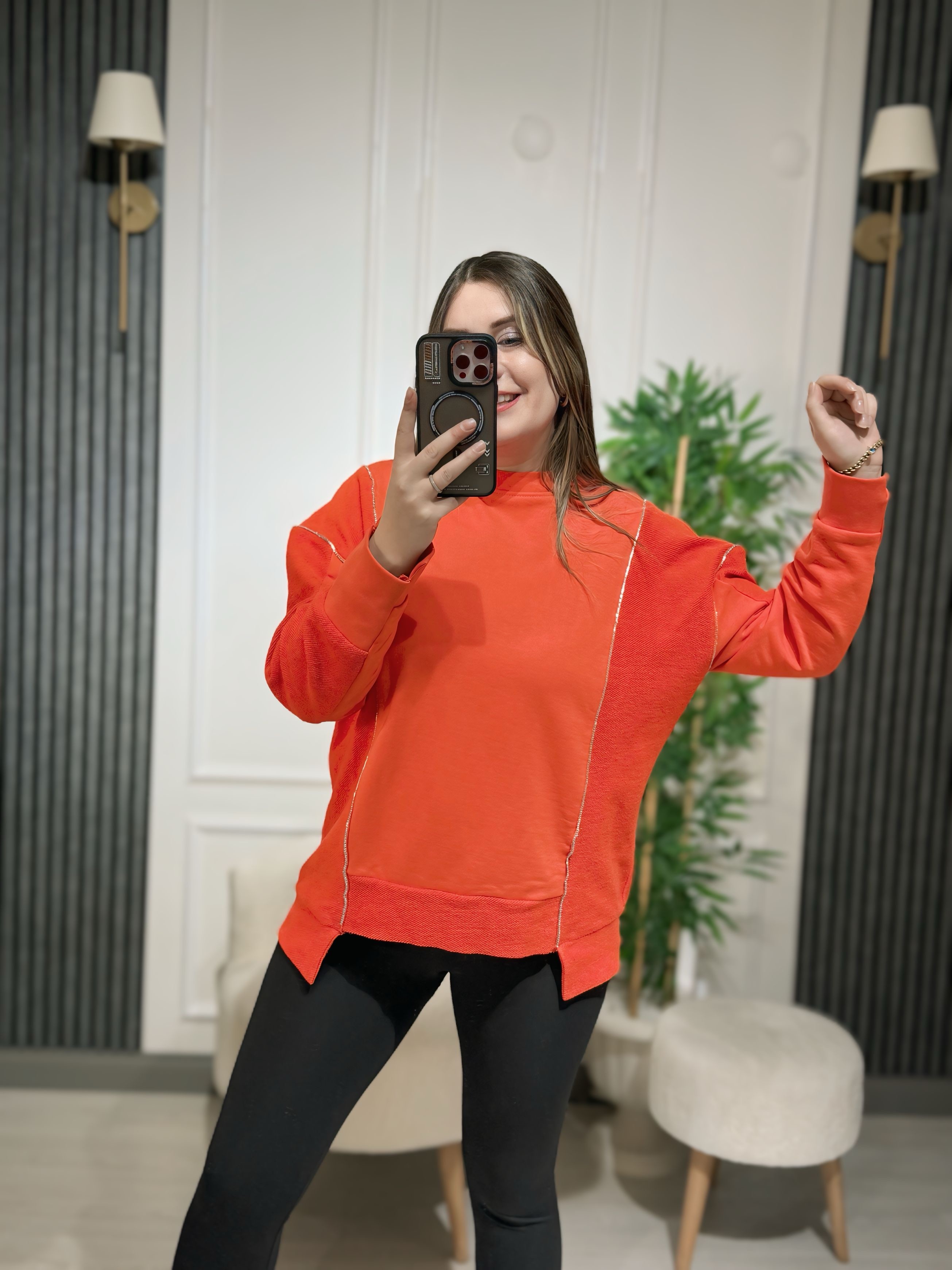 Taş Şerit Detaylı Tasarım Sweat 