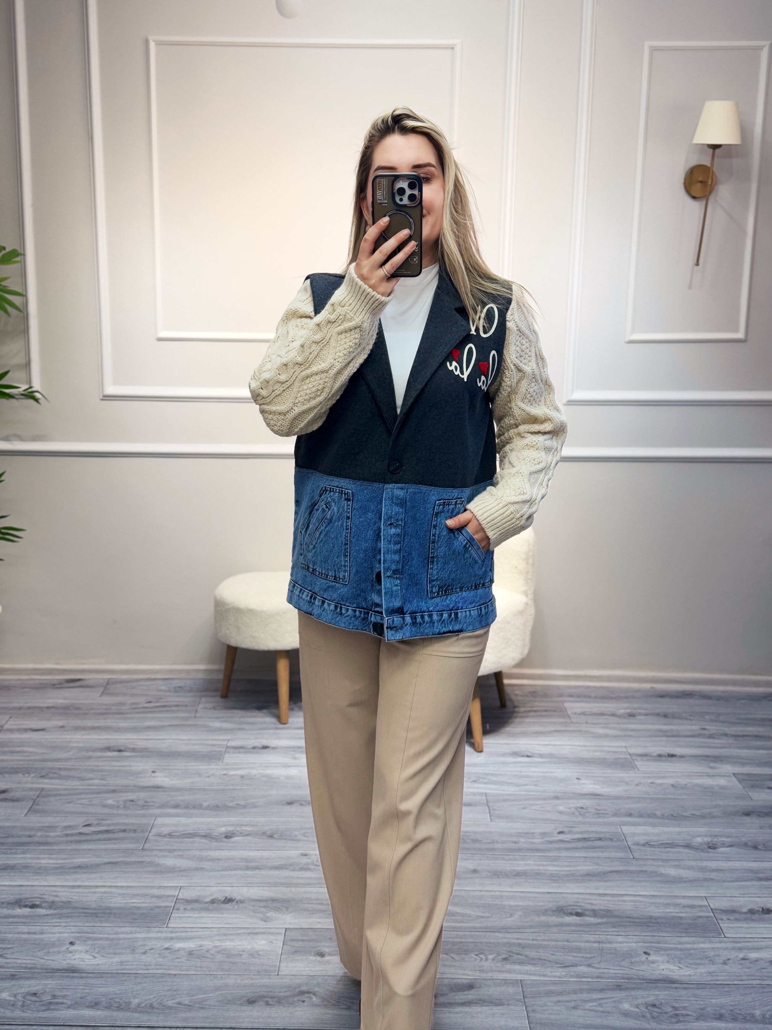 İthal Kollar Triko Detaylı İşlemeli Blazer Ceket
