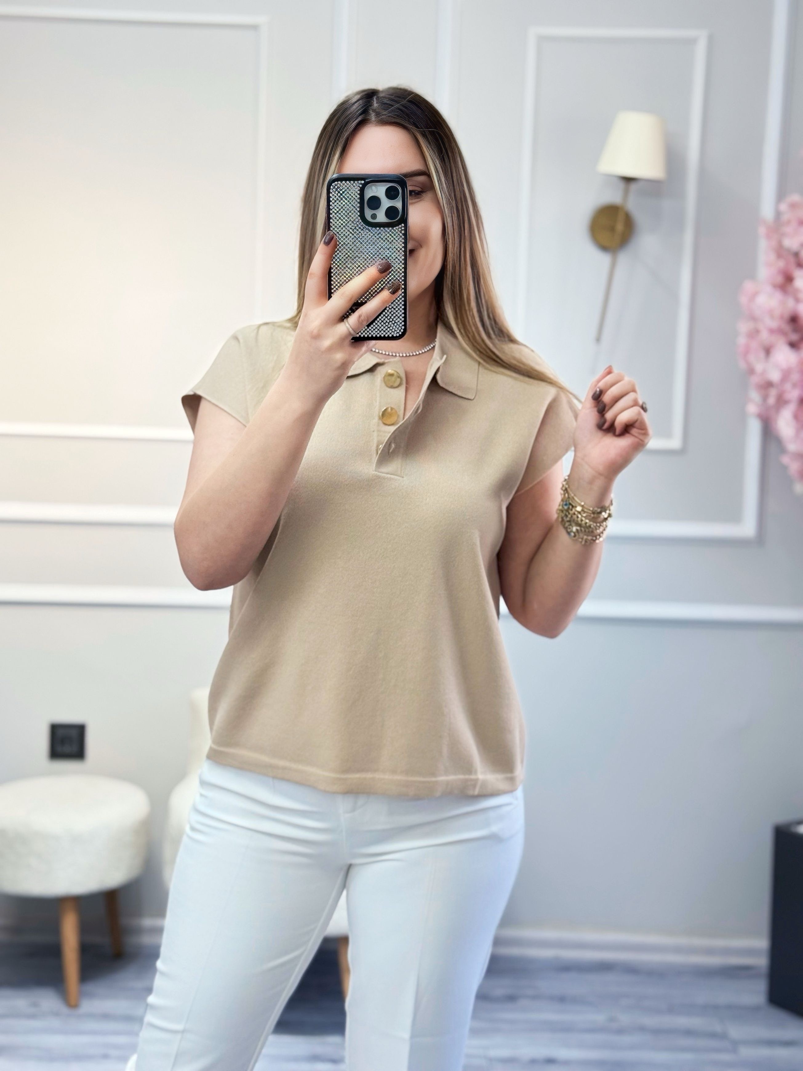 Bej Düşük Kol Gold Düğmeli Merserize Bluz