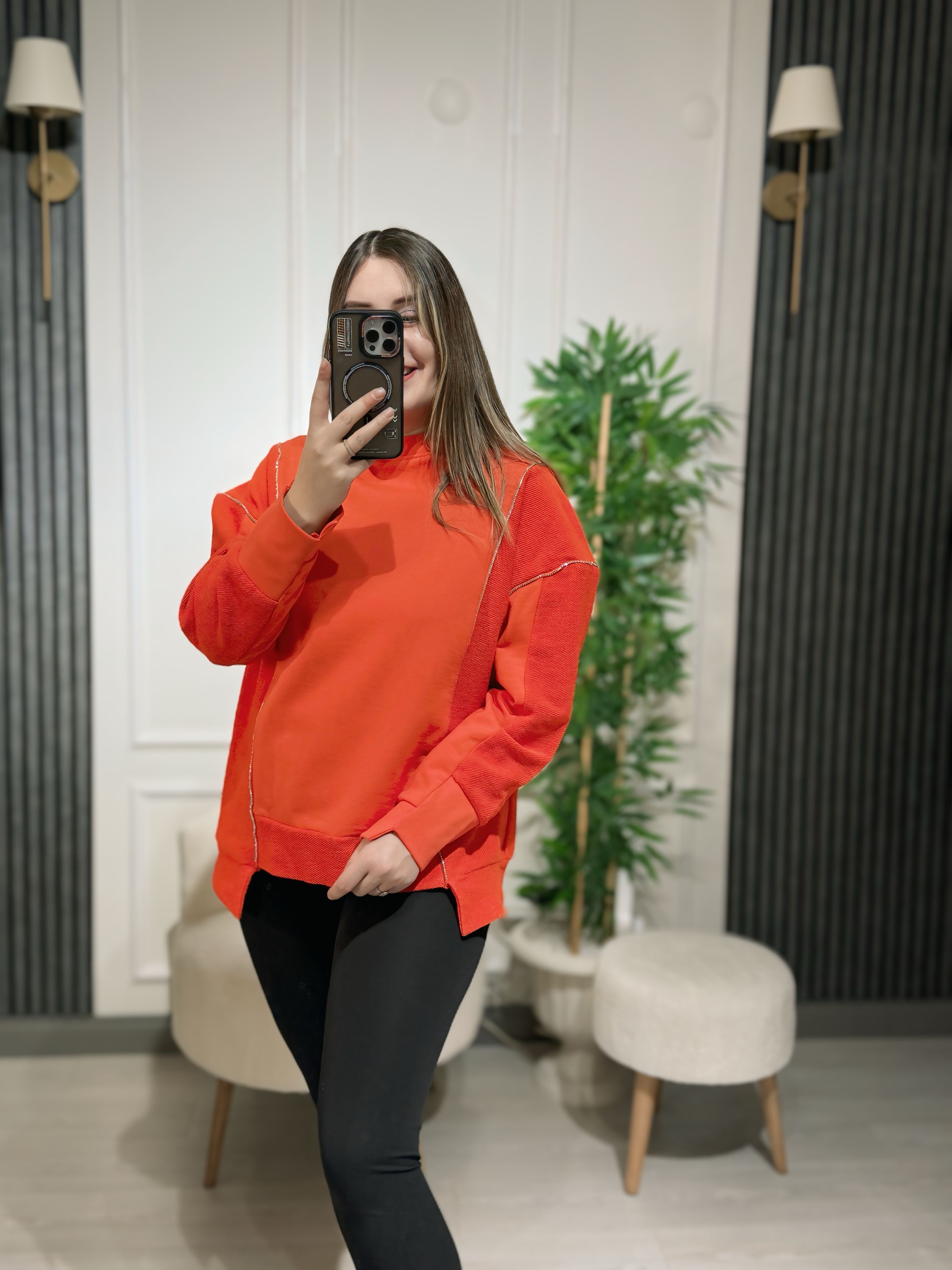 Taş Şerit Detaylı Tasarım Sweat 