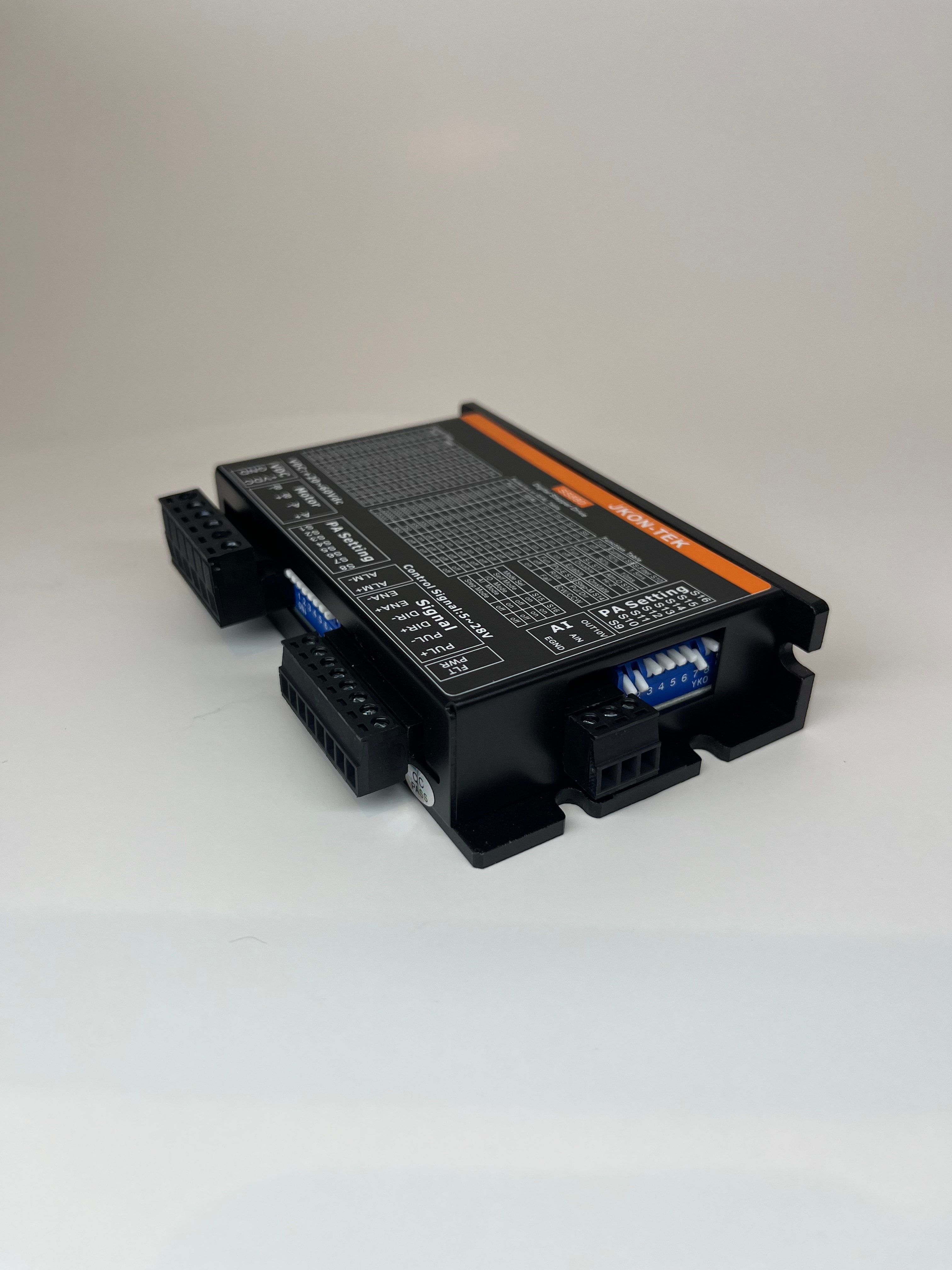 8A Step Motor Sürücü 0-10V Analog girişli/Alarm Çıkışlı (SS880)