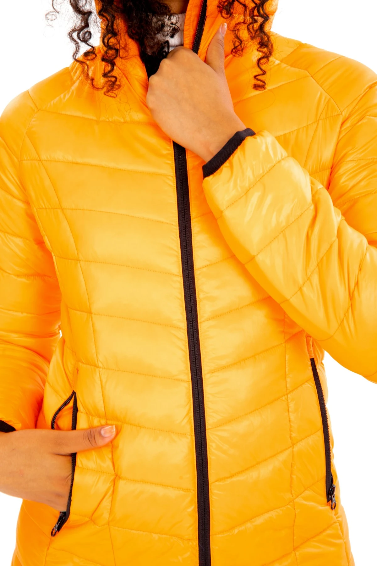 Kadın Kısa Sabit Kapşonlu Dolgulu Mevsimlik Spor Şişme Mont 8722 - Turuncu