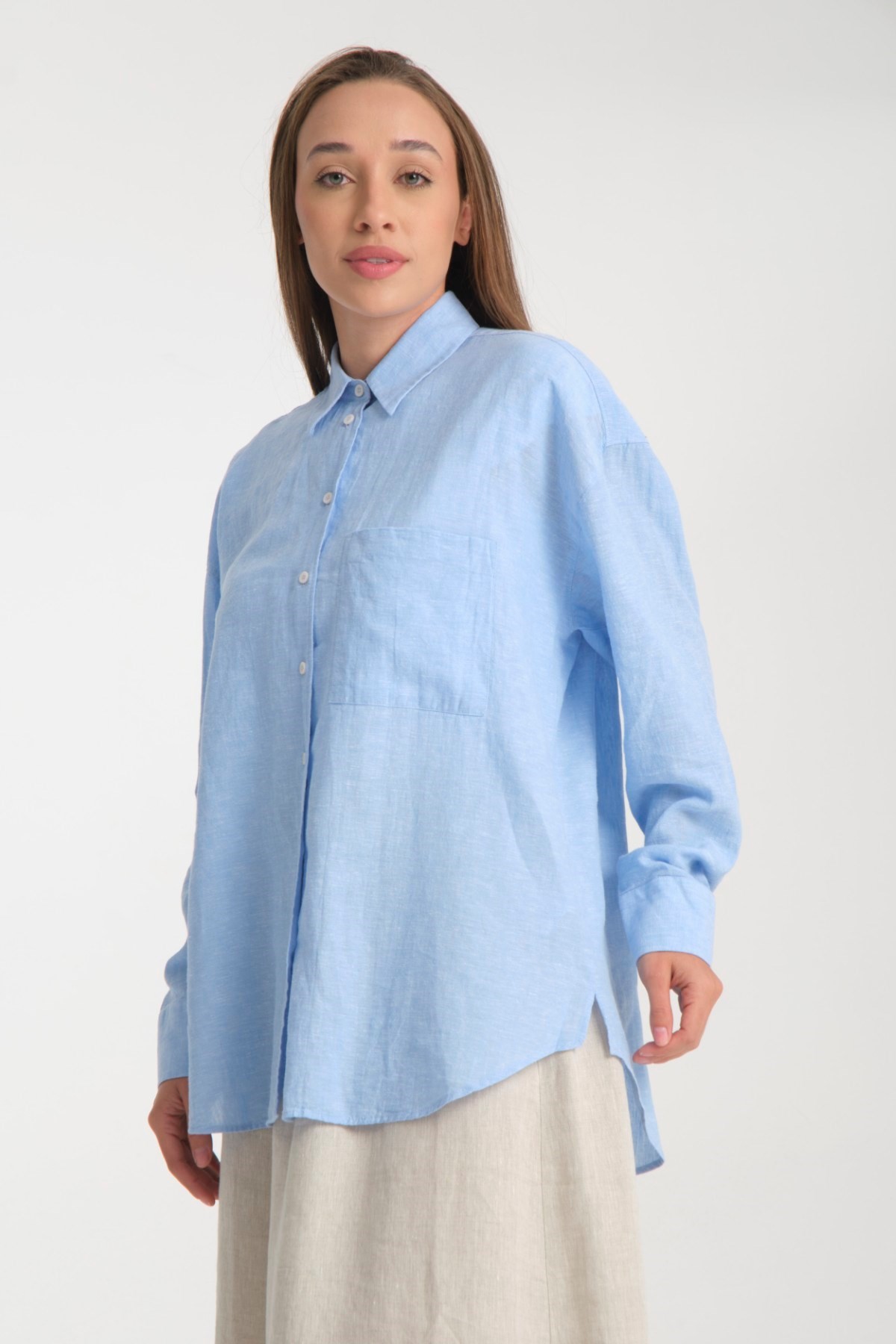 Doğal Dokulu Oversize Kadın Gömlek – %50 Keten %50 Pamuk, Uzun Kollu, Konforlu Stil 2002 - BUZ MAVİ