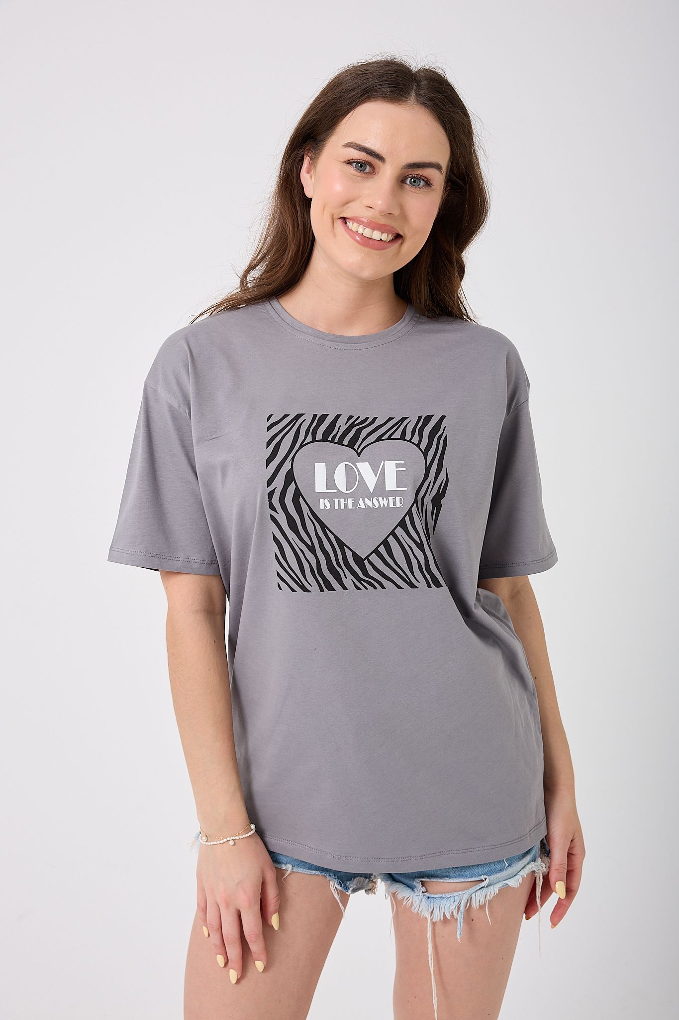 4619 - Oversize LOVE IS THE ANSWER Yazı Baskılı T-Shirt