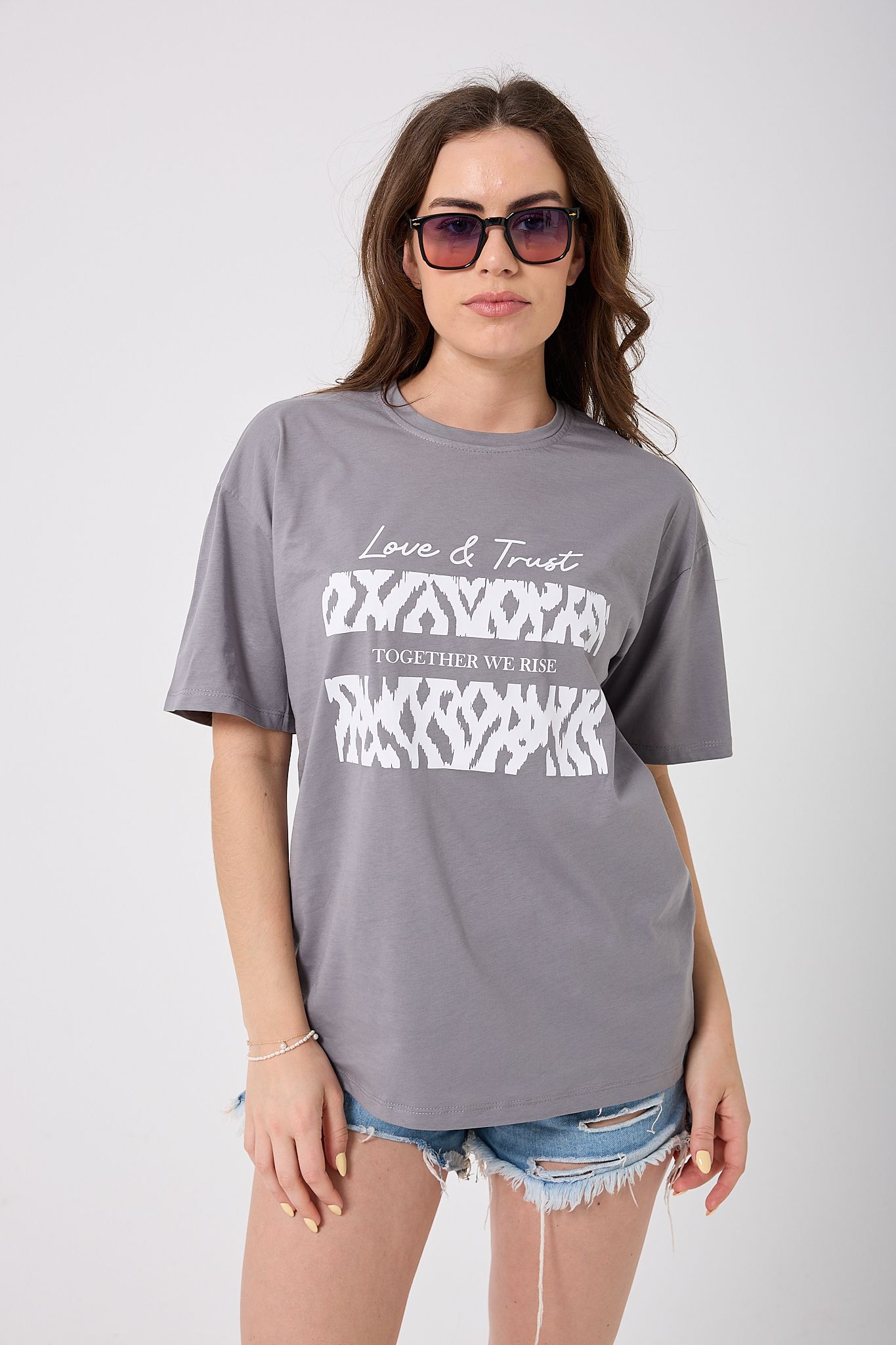 4622 - Oversize Love&Trust Yazı Baskılı T-Shirt