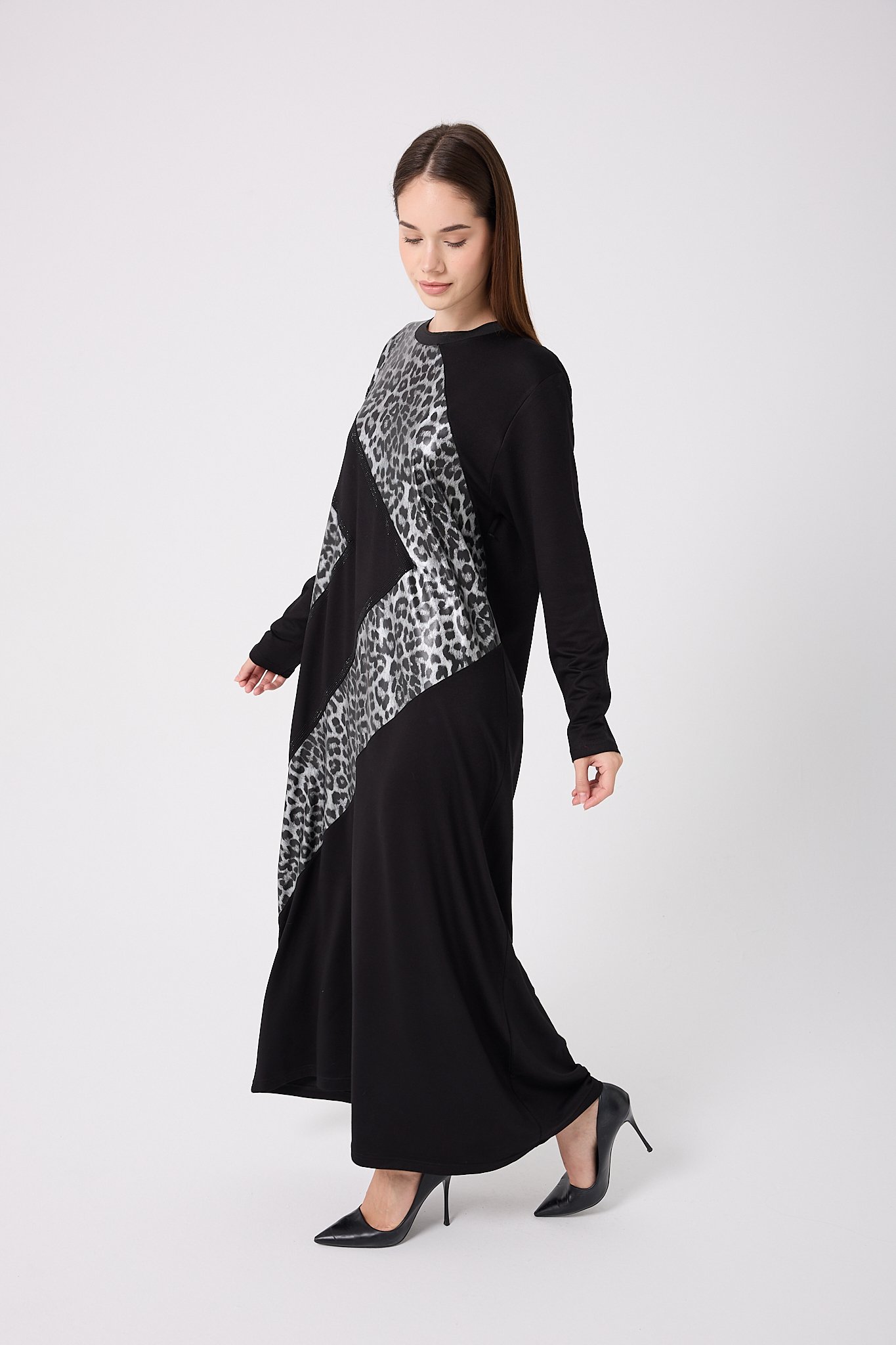 4646-Leopar Garnili Taşlı Elbise