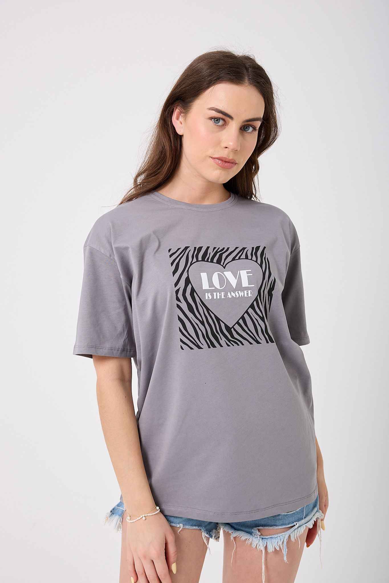 4619 - Oversize LOVE IS THE ANSWER Yazı Baskılı T-Shirt