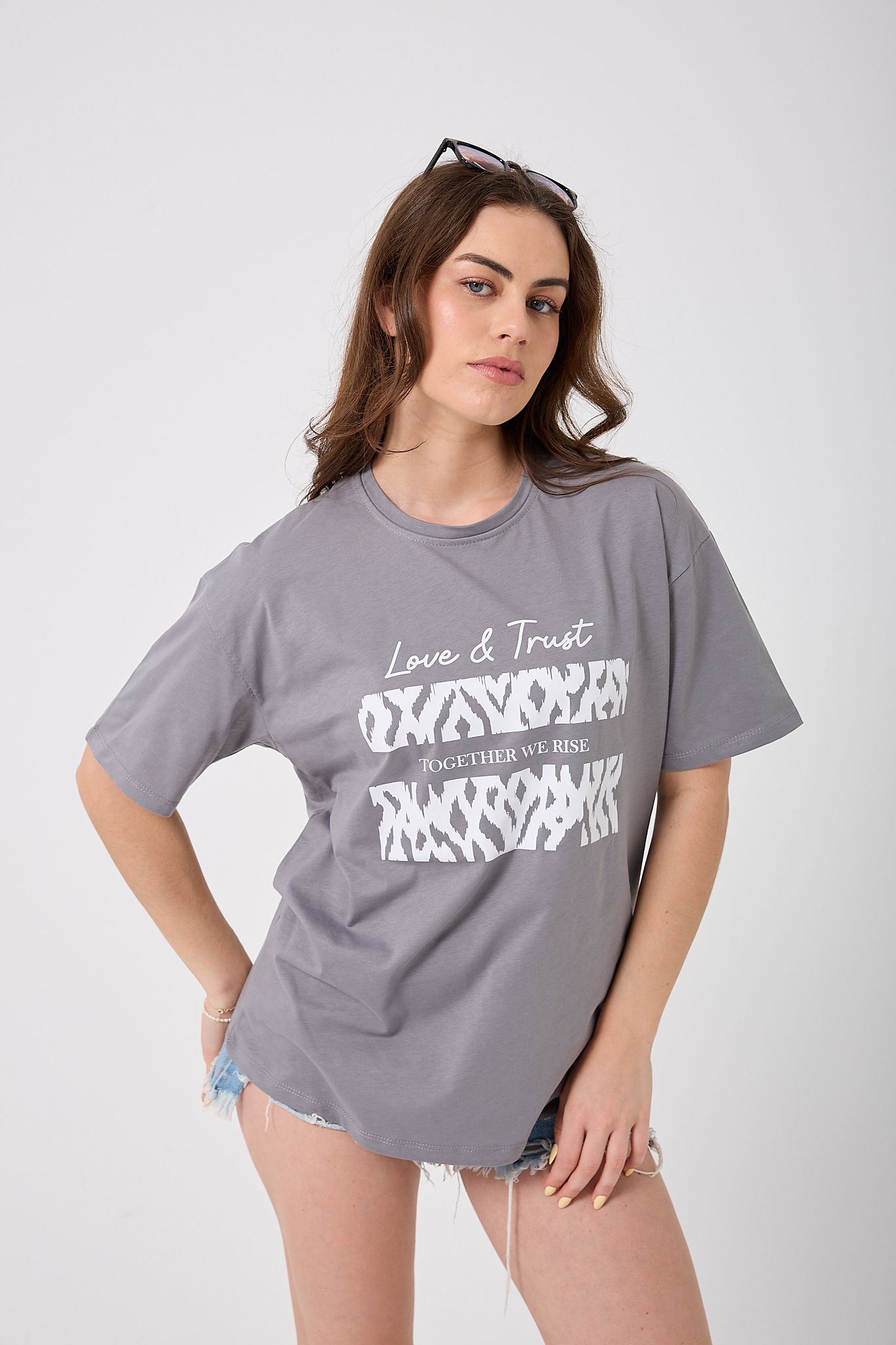 4622 - Oversize Love&Trust Yazı Baskılı T-Shirt