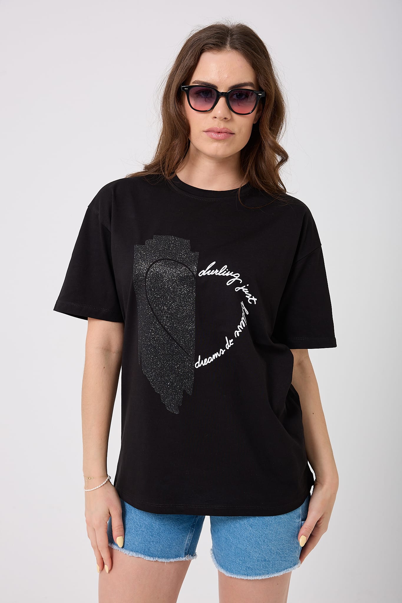 4625 - Oversize Simli Yarım Kalp Baskılı T-Shirt