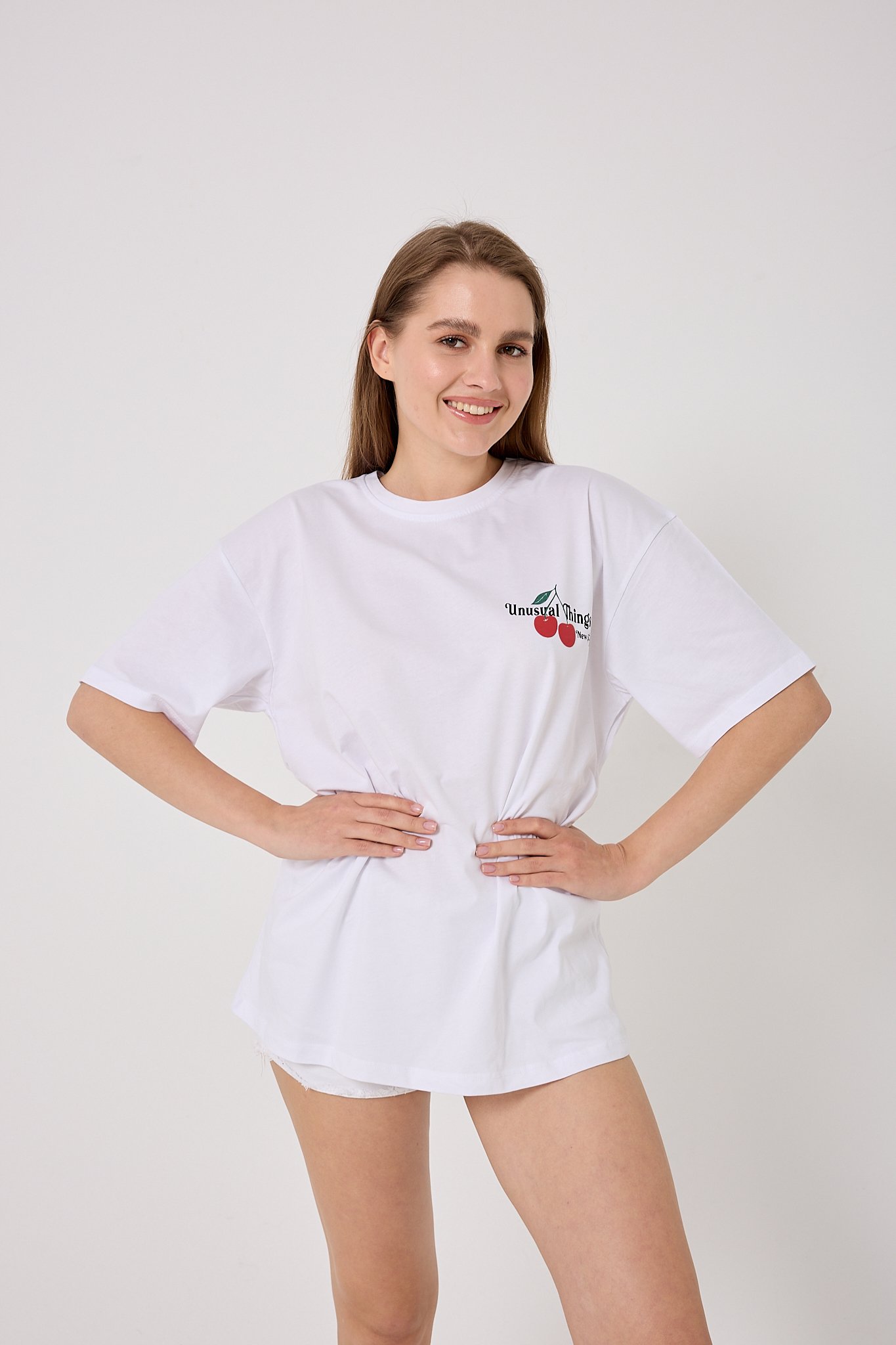 4611 - Oversize Kiraz Baskılı T-Shirt - Beyaz