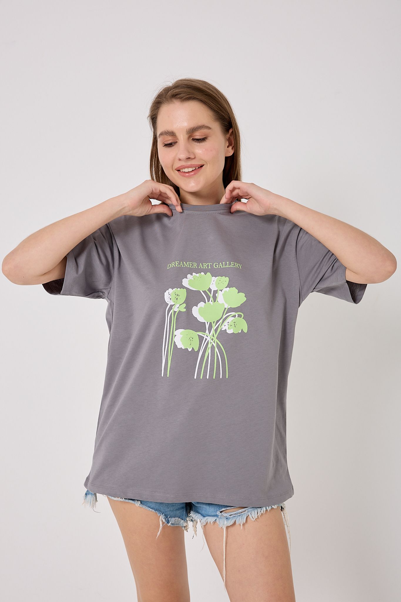 4614-Oversize DREAMER ART GALLERY Yazı Baskılı T-Shirt