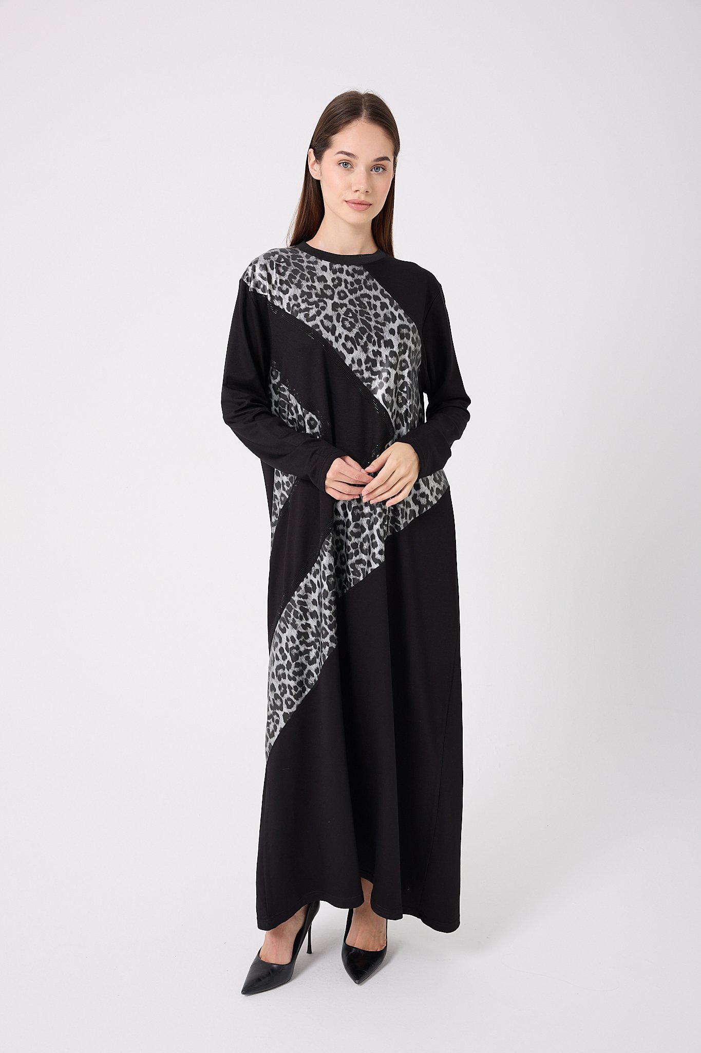 4646-Leopar Garnili Taşlı Elbise