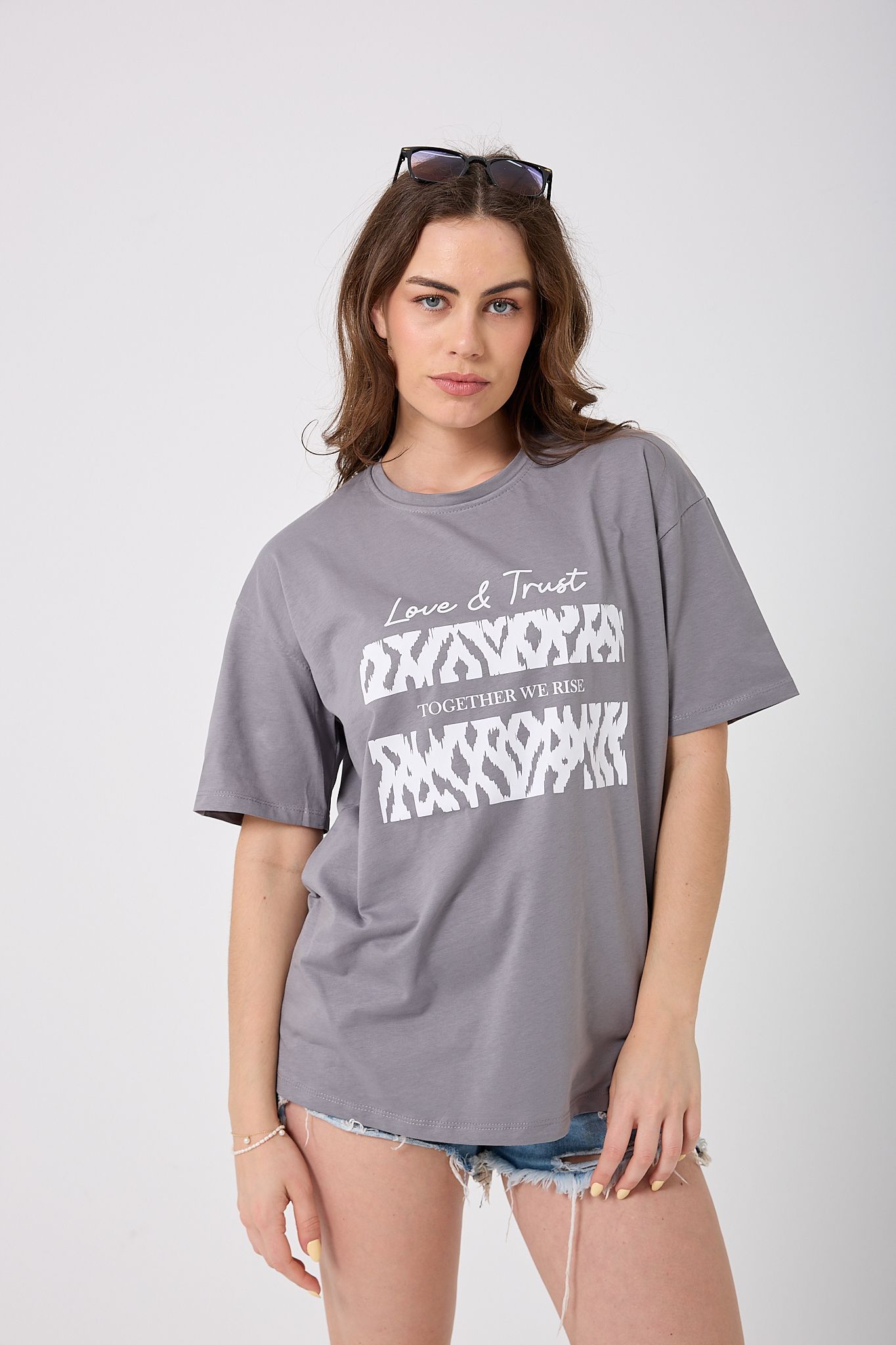 4622 - Oversize Love&Trust Yazı Baskılı T-Shirt