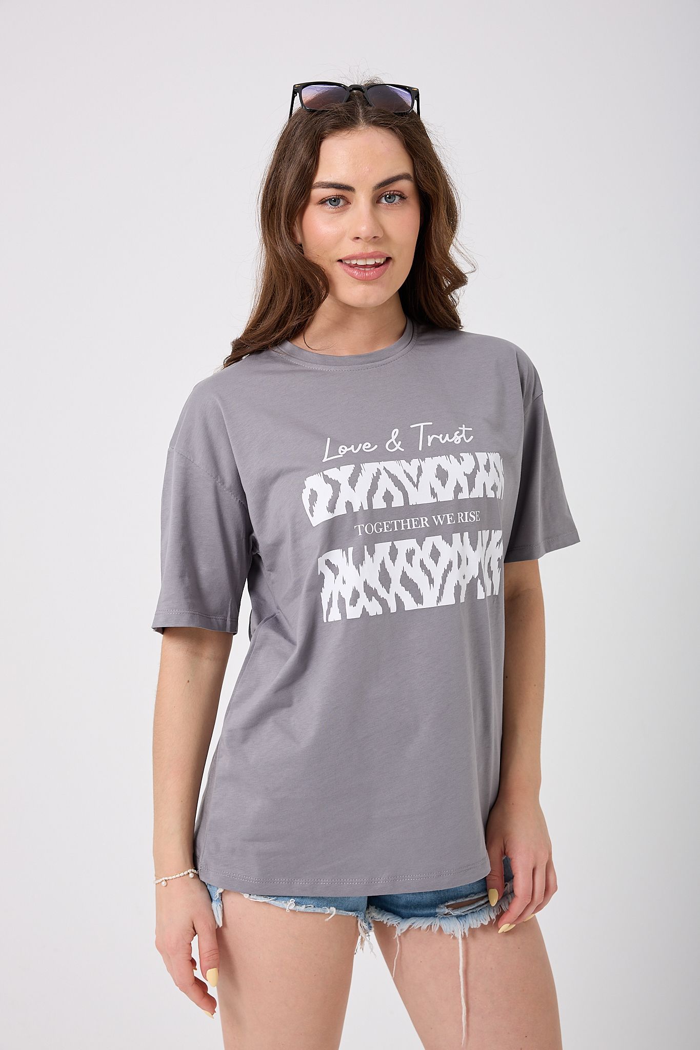 4622 - Oversize Love&Trust Yazı Baskılı T-Shirt