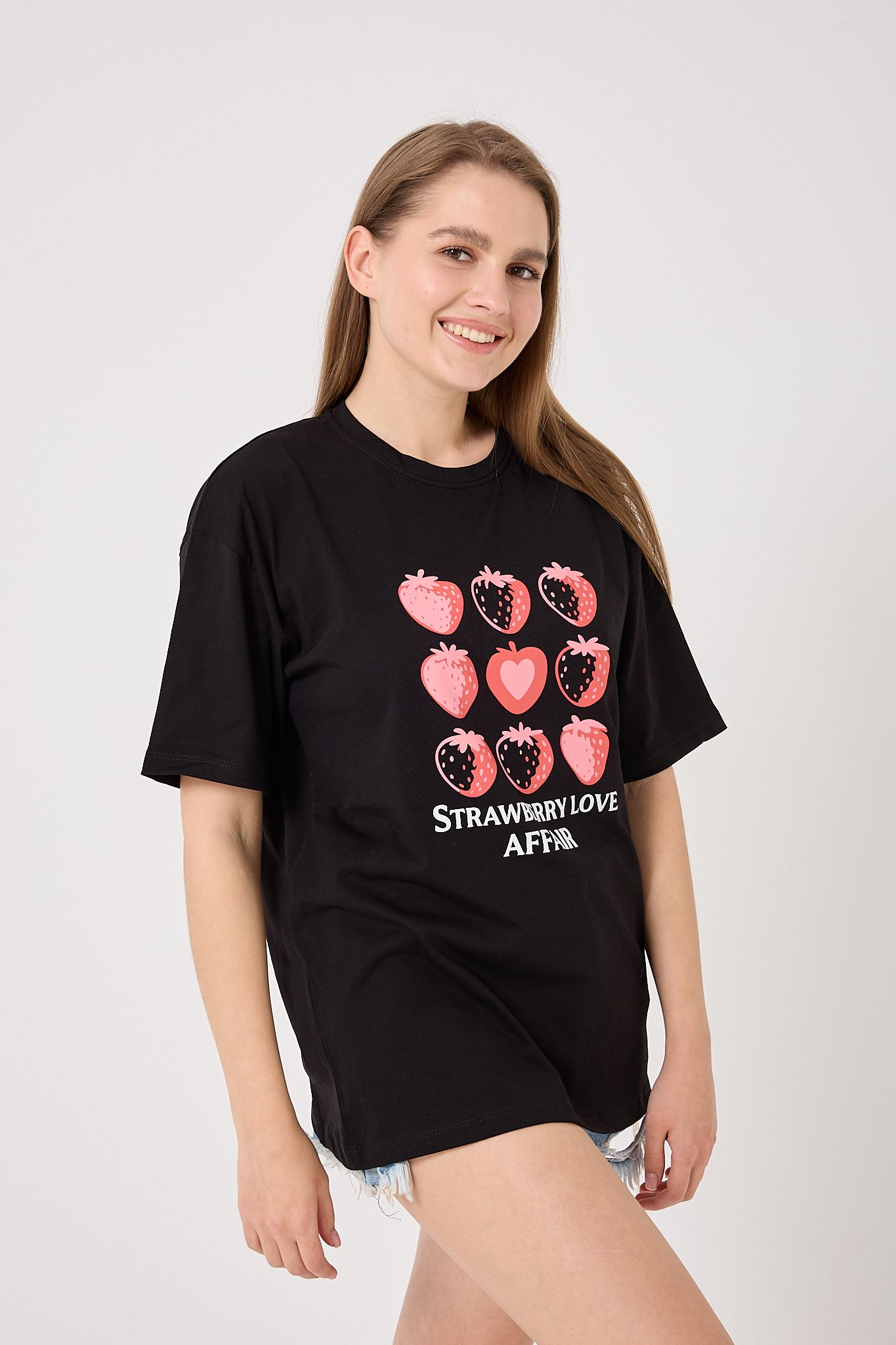  4612 - Oversize Çilek Baskılı T-Shirt
