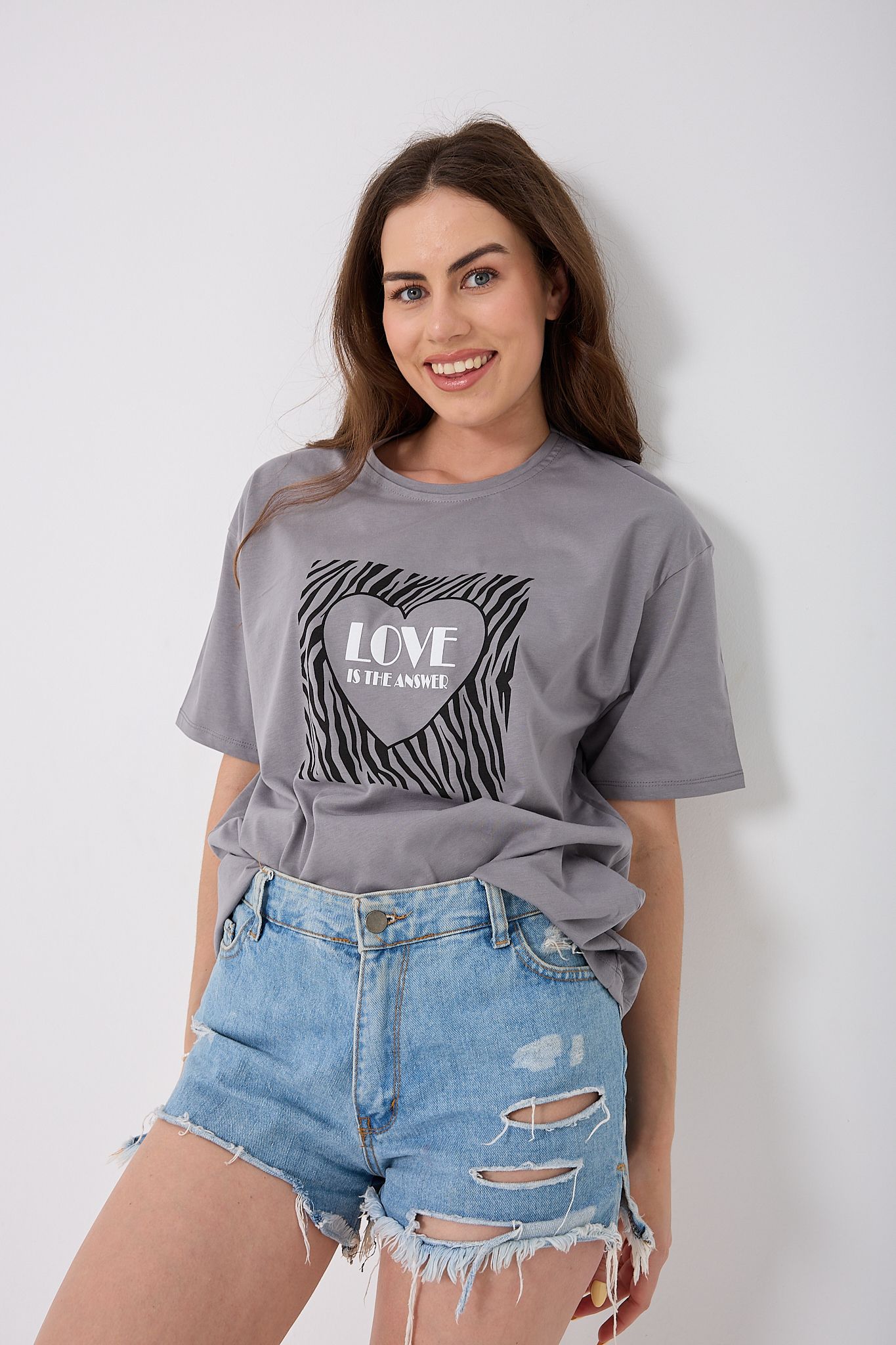 4619 - Oversize LOVE IS THE ANSWER Yazı Baskılı T-Shirt