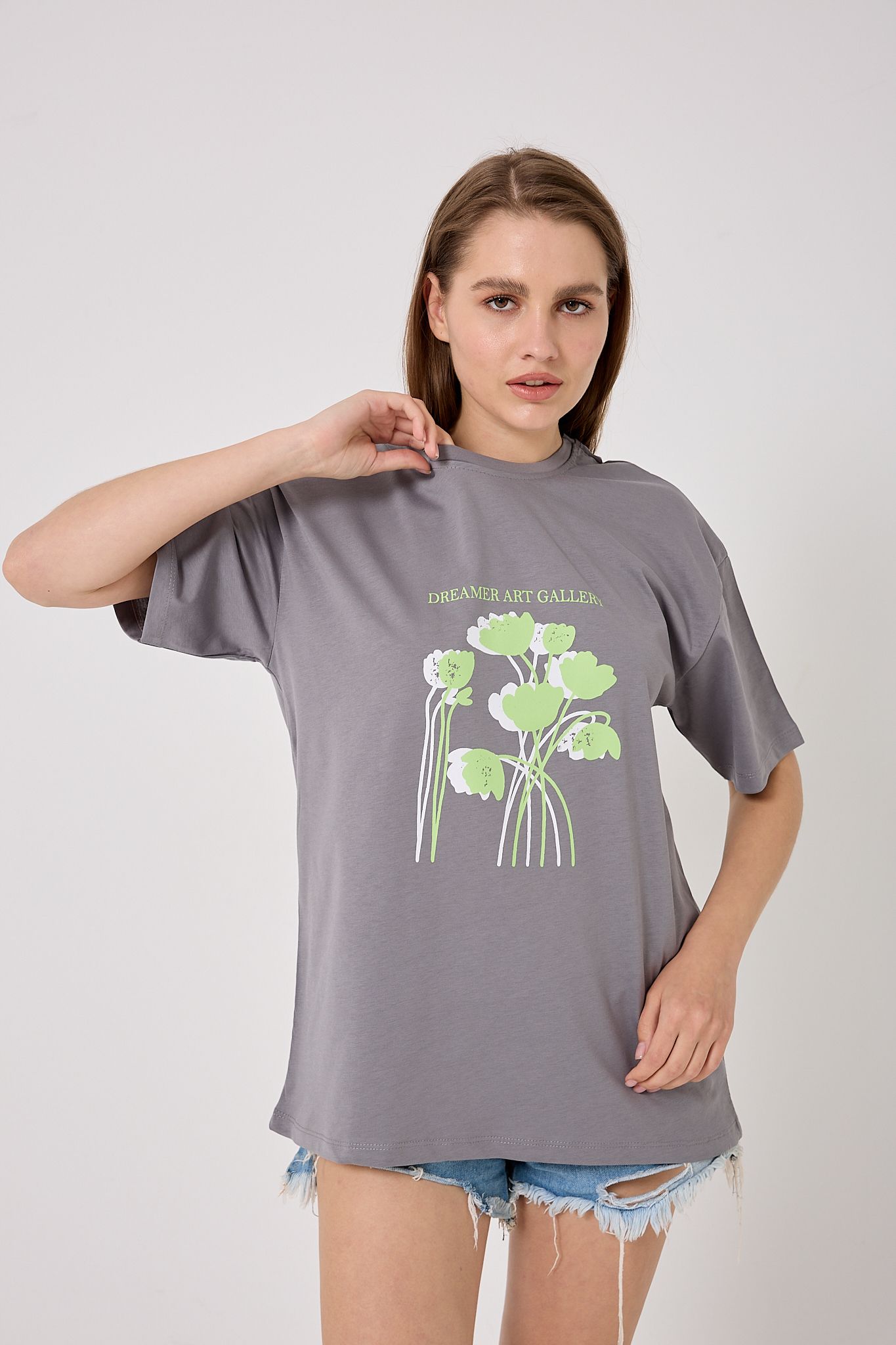 4614-Oversize DREAMER ART GALLERY Yazı Baskılı T-Shirt