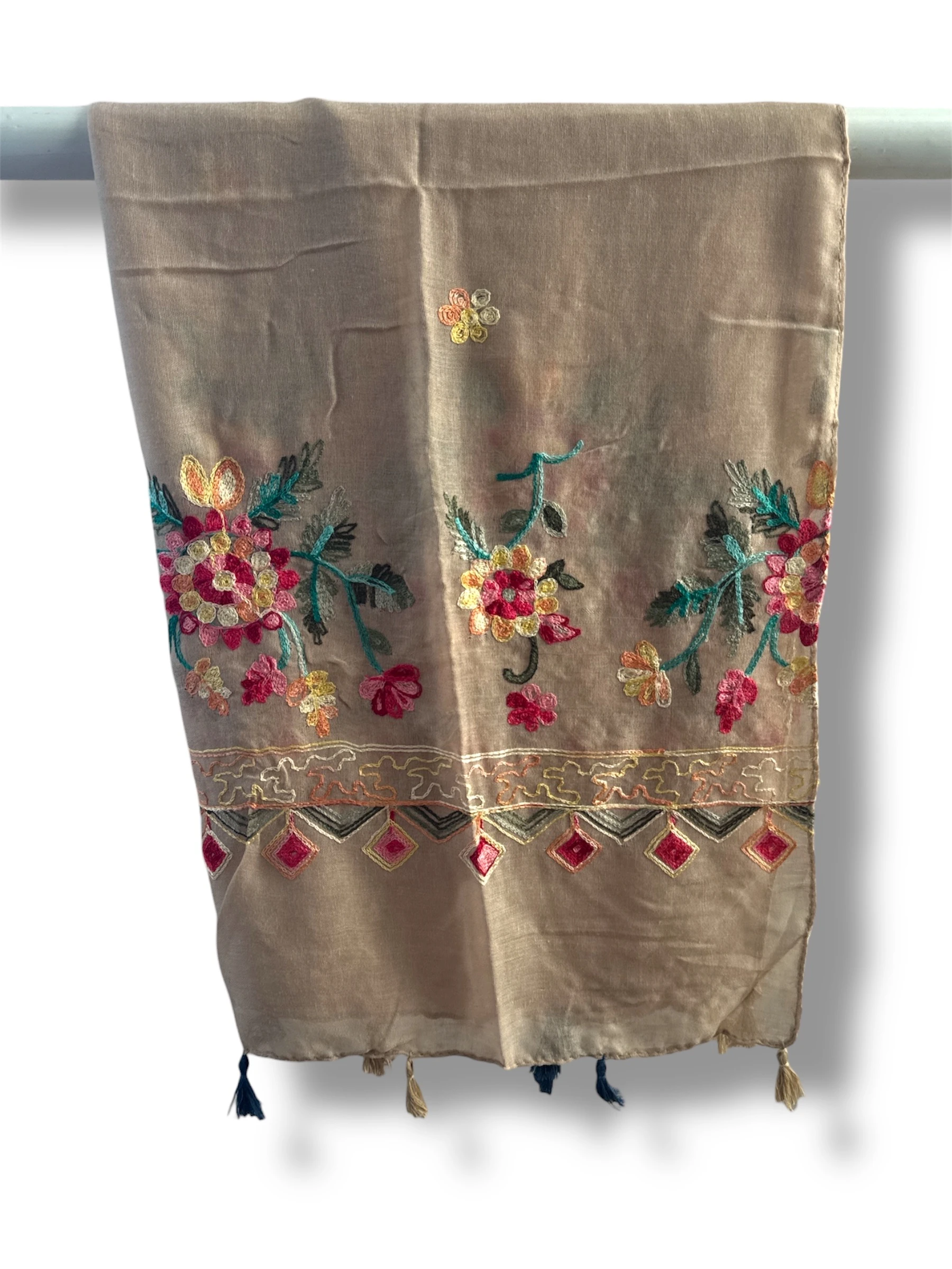 İşlemeli Pamuk Şal