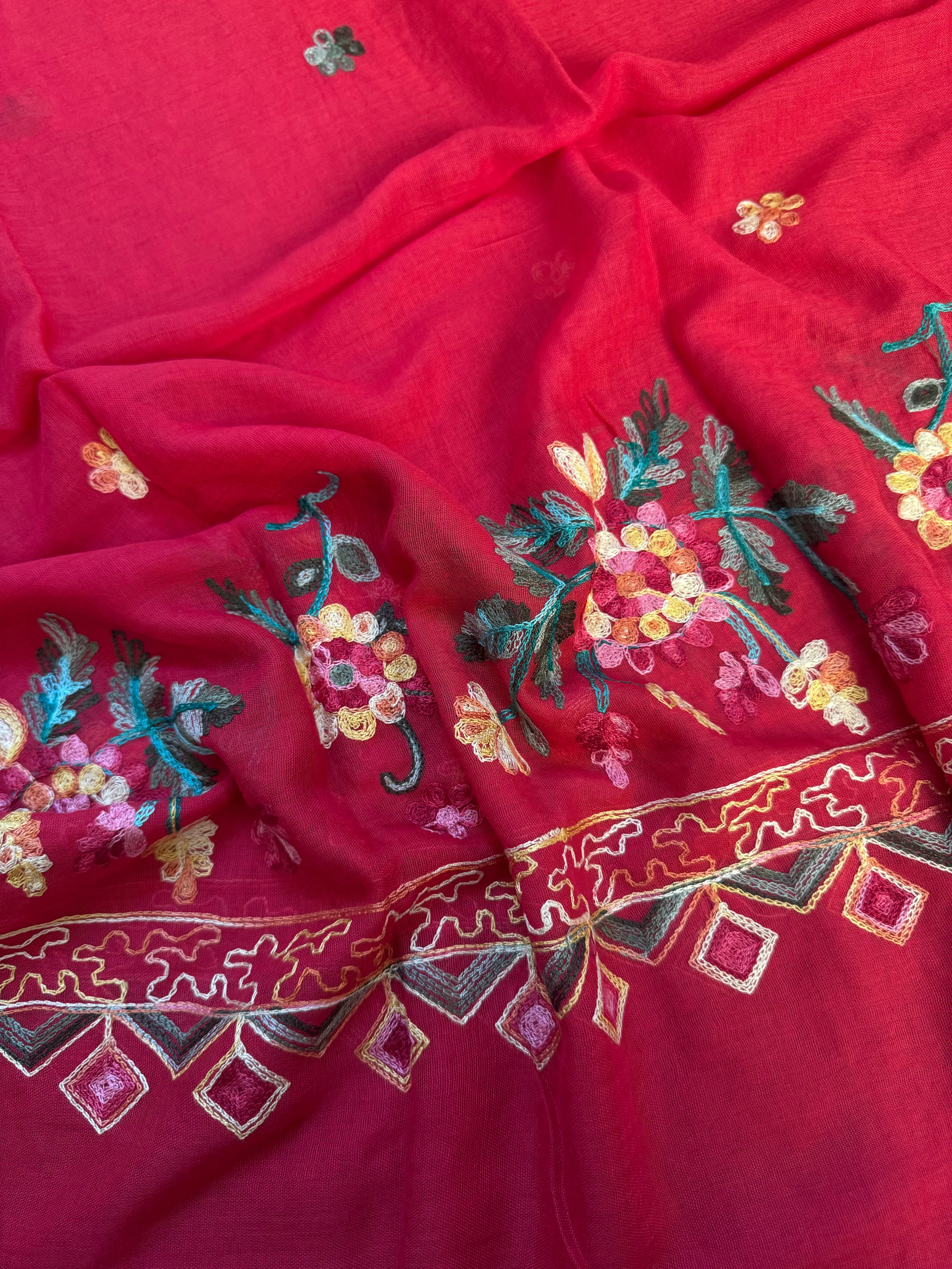 İşlemeli Pamuk Şal