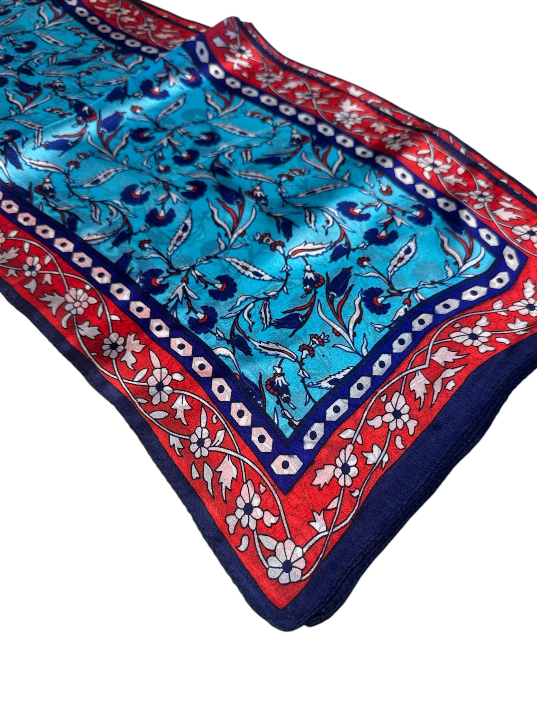 Motif Desenli İpek Fular