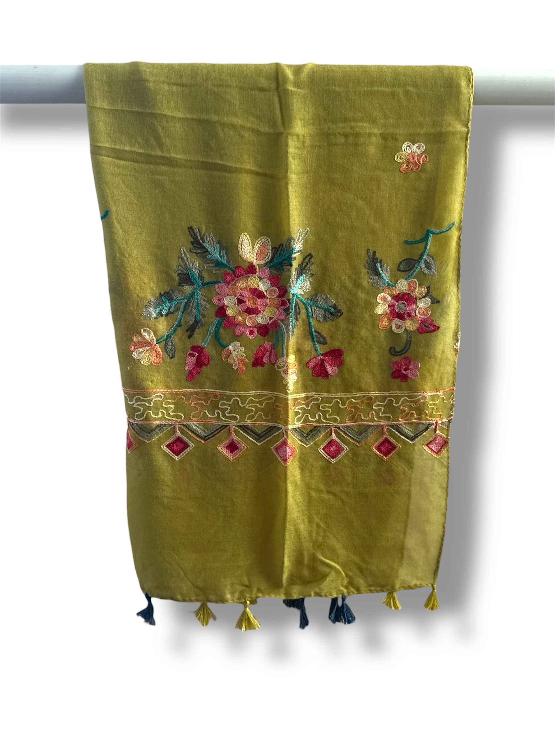 İşlemeli Pamuk Şal