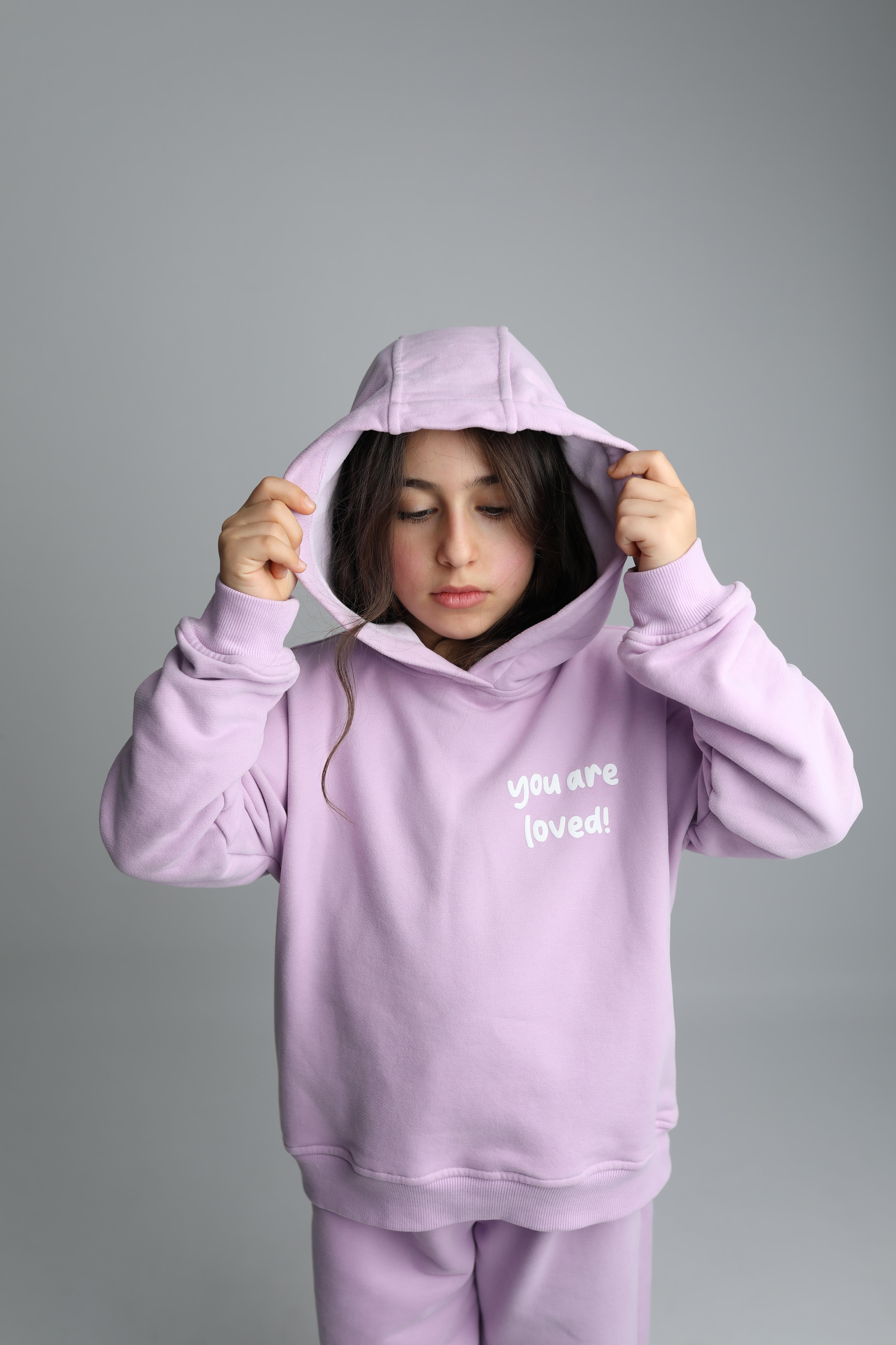 YOU ARE LOVED PAMUKLU KAPÜŞONLU SWEATSHIRT VE JOGGER TAKIM