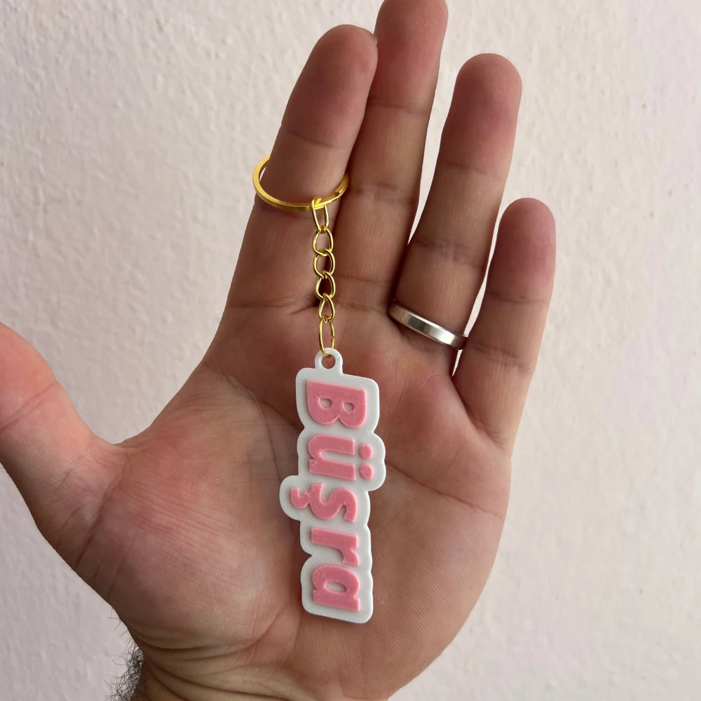 Özel Tasarım İsim Anahtarlığı - Pembe Renk Kişiselleştirilmiş Anahtar ve Çanta Aksesuarı