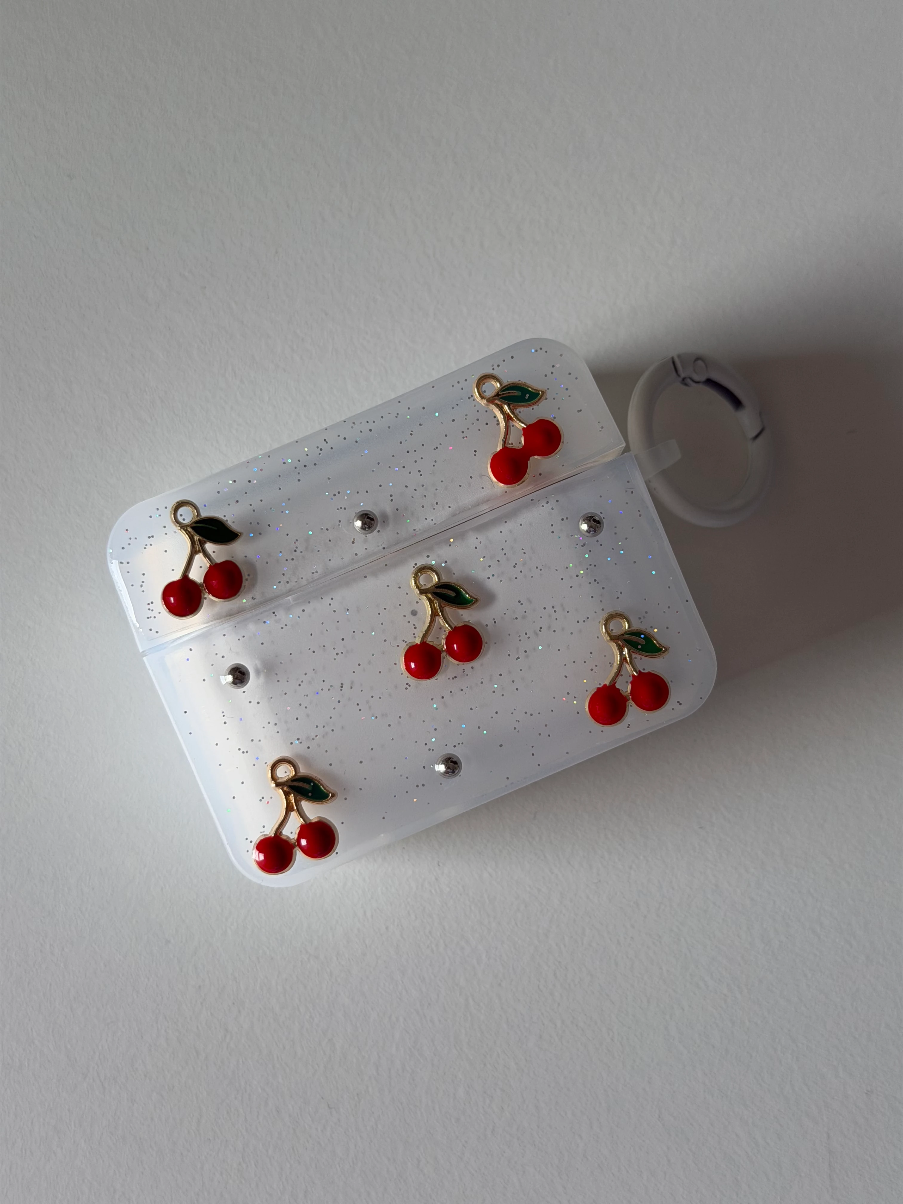 Kiraz Desenli AirPods Pro 2. Nesil Uyumlu Kılıf