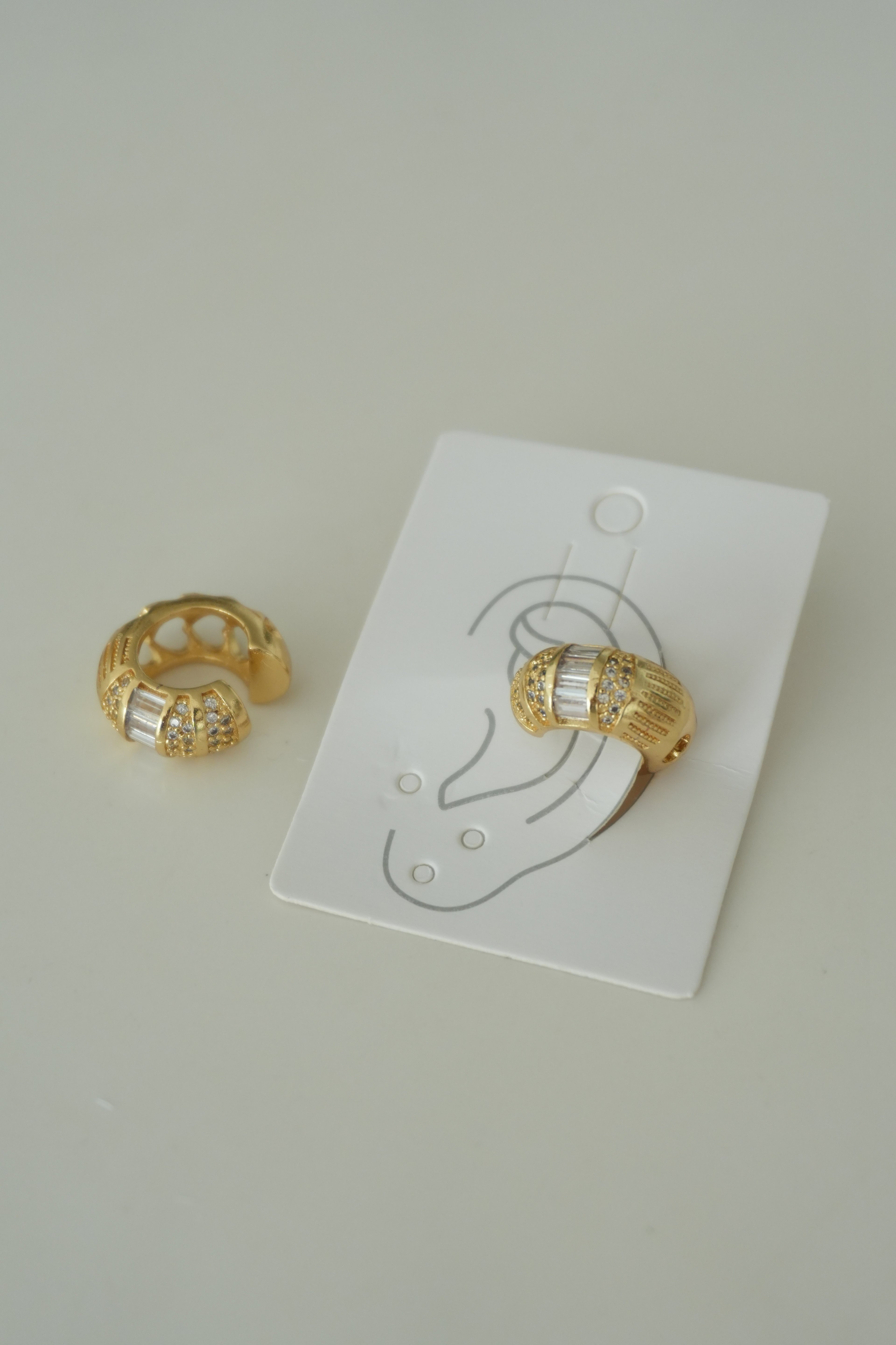 Henna Mix Taşlı Rodyum Earcuff 