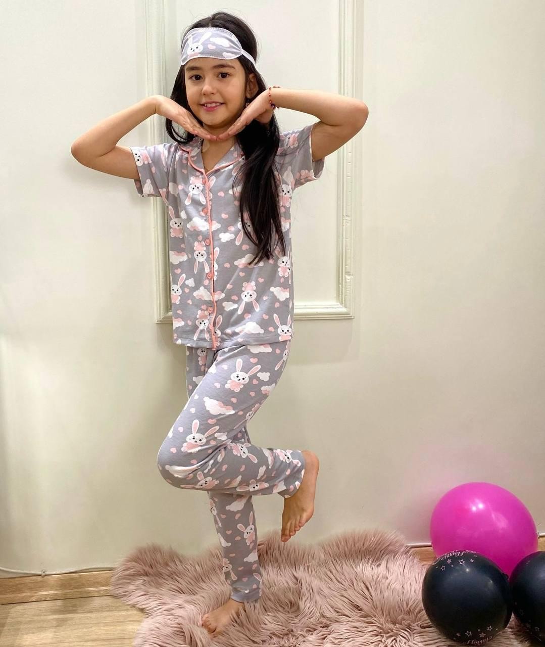 Sevimli Tavşan ve Bulut Desenli Gri Kız Çocuk Pijama Takımı