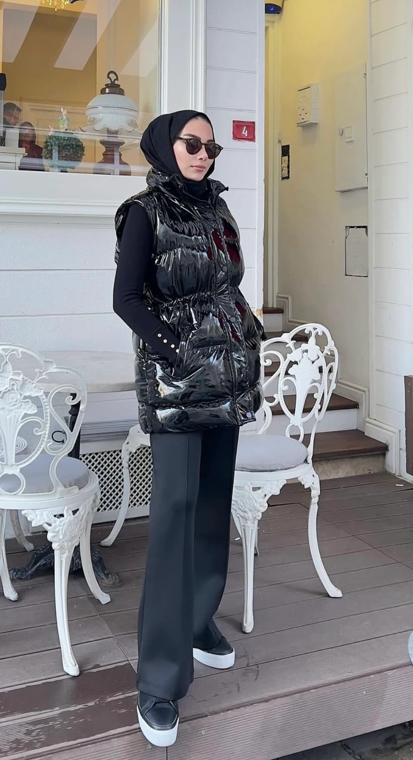 SİYAH RUGAN ŞİŞME YELEK