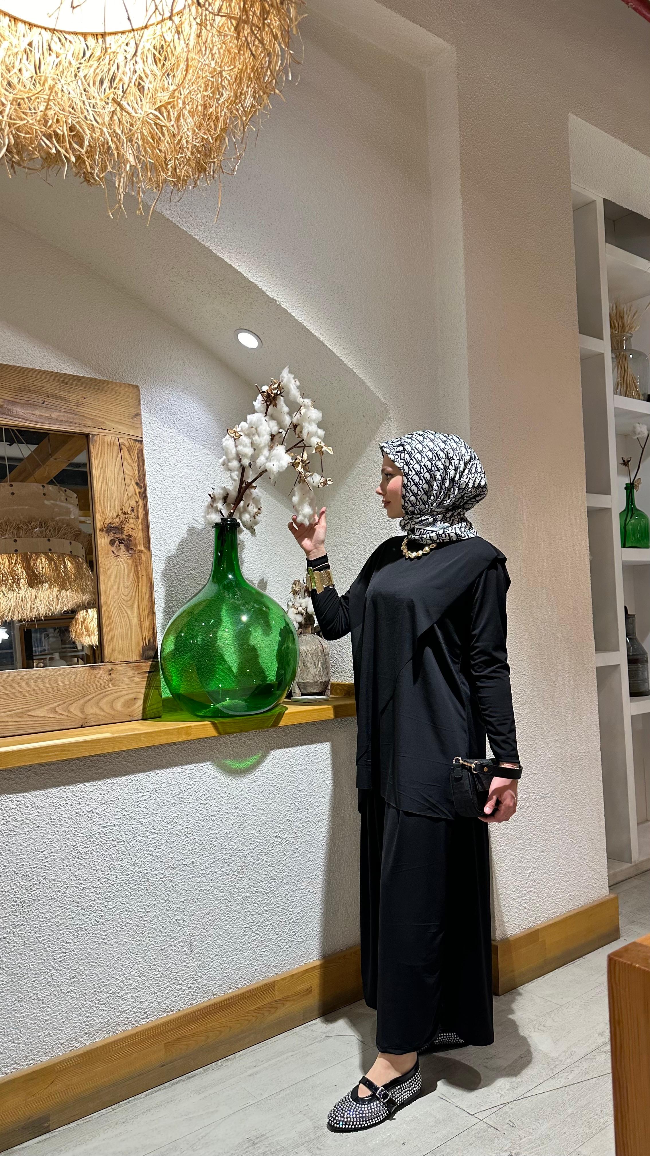 LEYDİ TAKIM- SİYAH