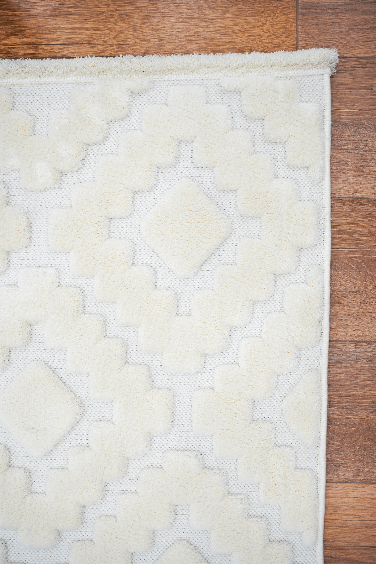 İndus 8003 Beyaz Bukle Yumuşak Dokulu Salon Mutfak Oturma Odası Makine Halısı Koridor Kesme Yolluk