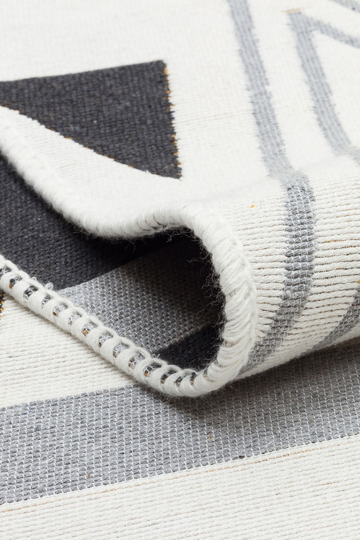 Arya 18 Sarı Yıkanabilen Çift Taraflı Kilim